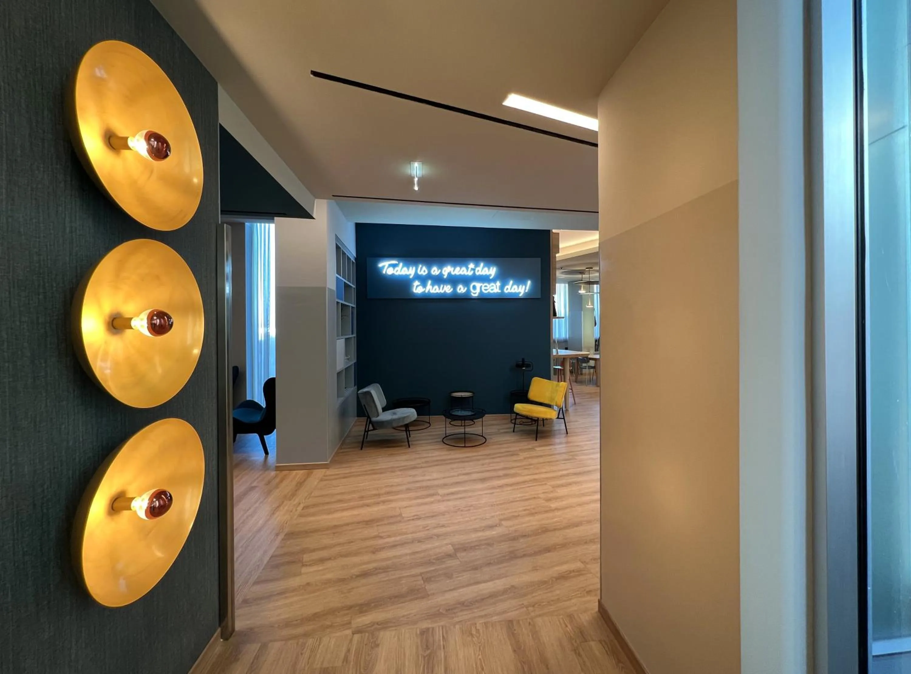 Lobby or reception in H2C Hotel Milanofiori