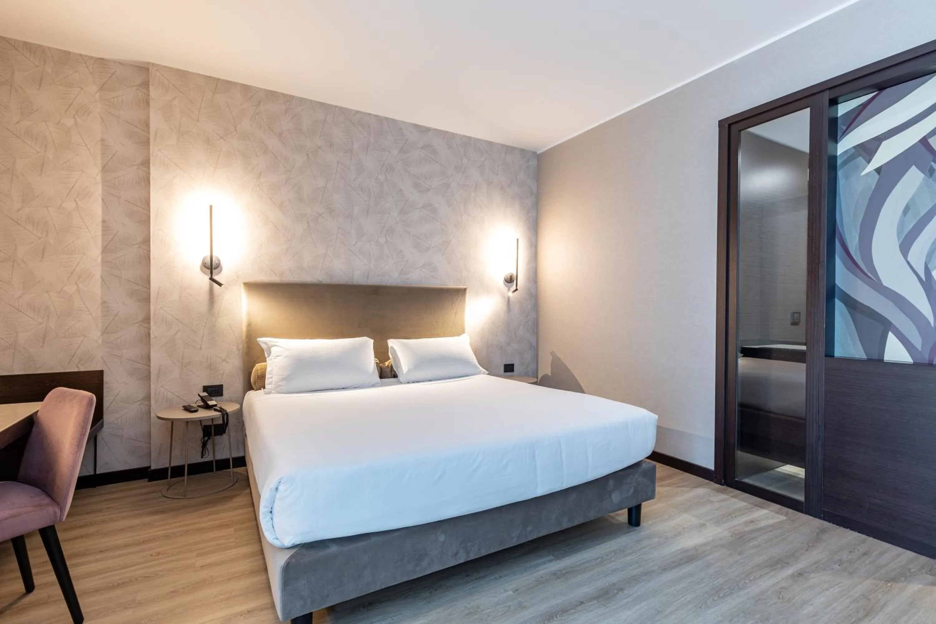 Bed in H2C Hotel Milanofiori