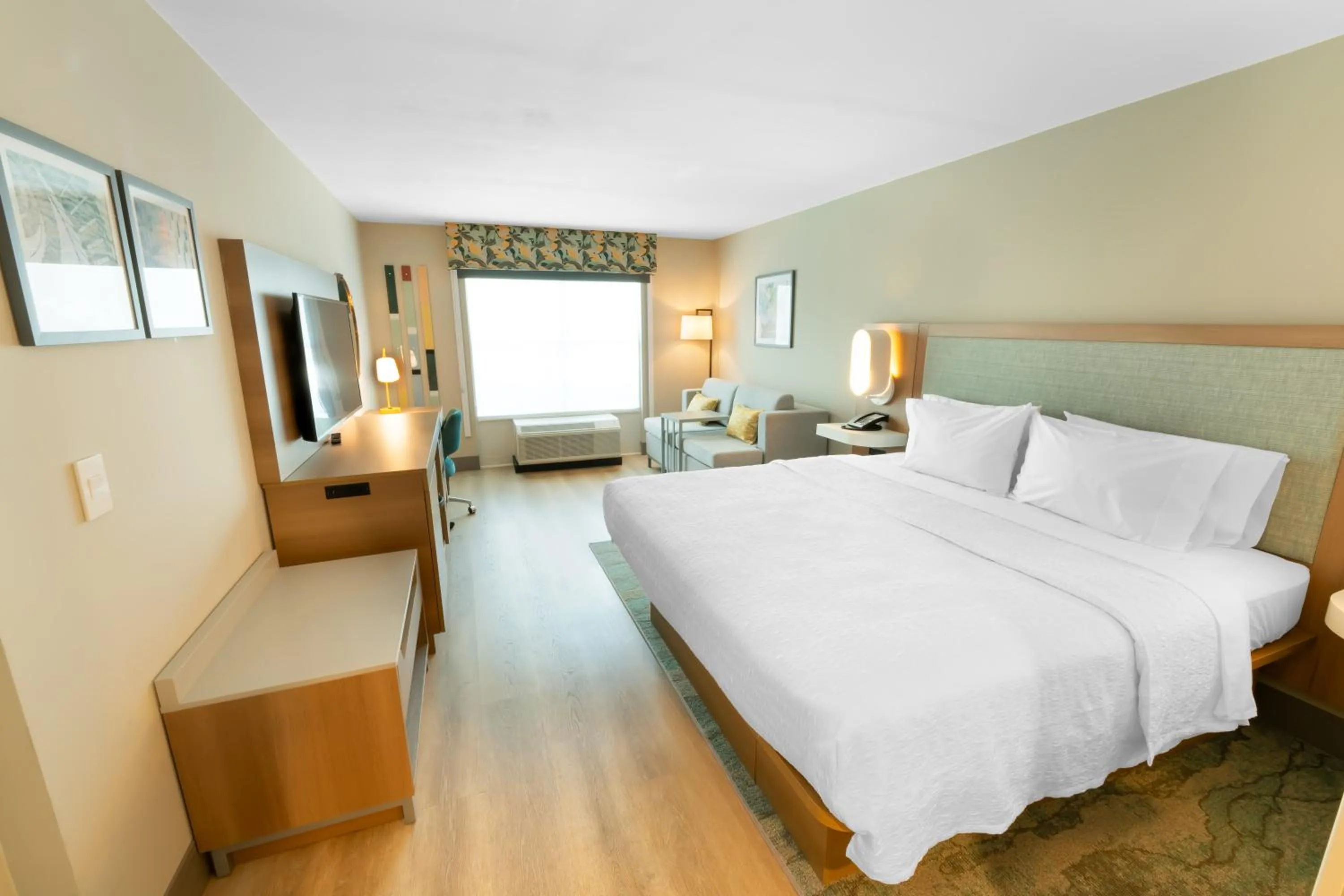 Bed in Holiday Inn St. Augustine - Historic, an IHG Hotel