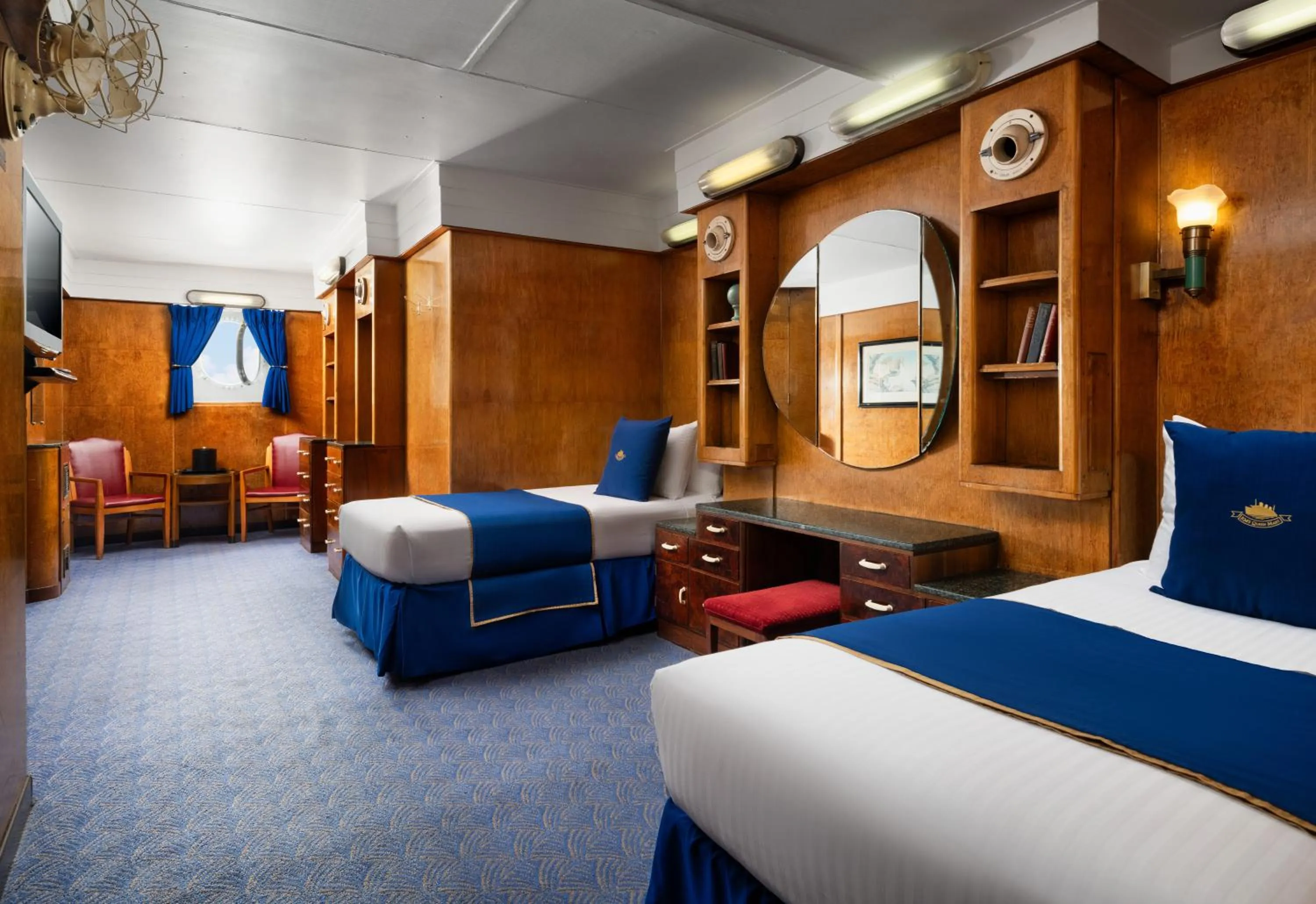 Bedroom, Bed in The Queen Mary