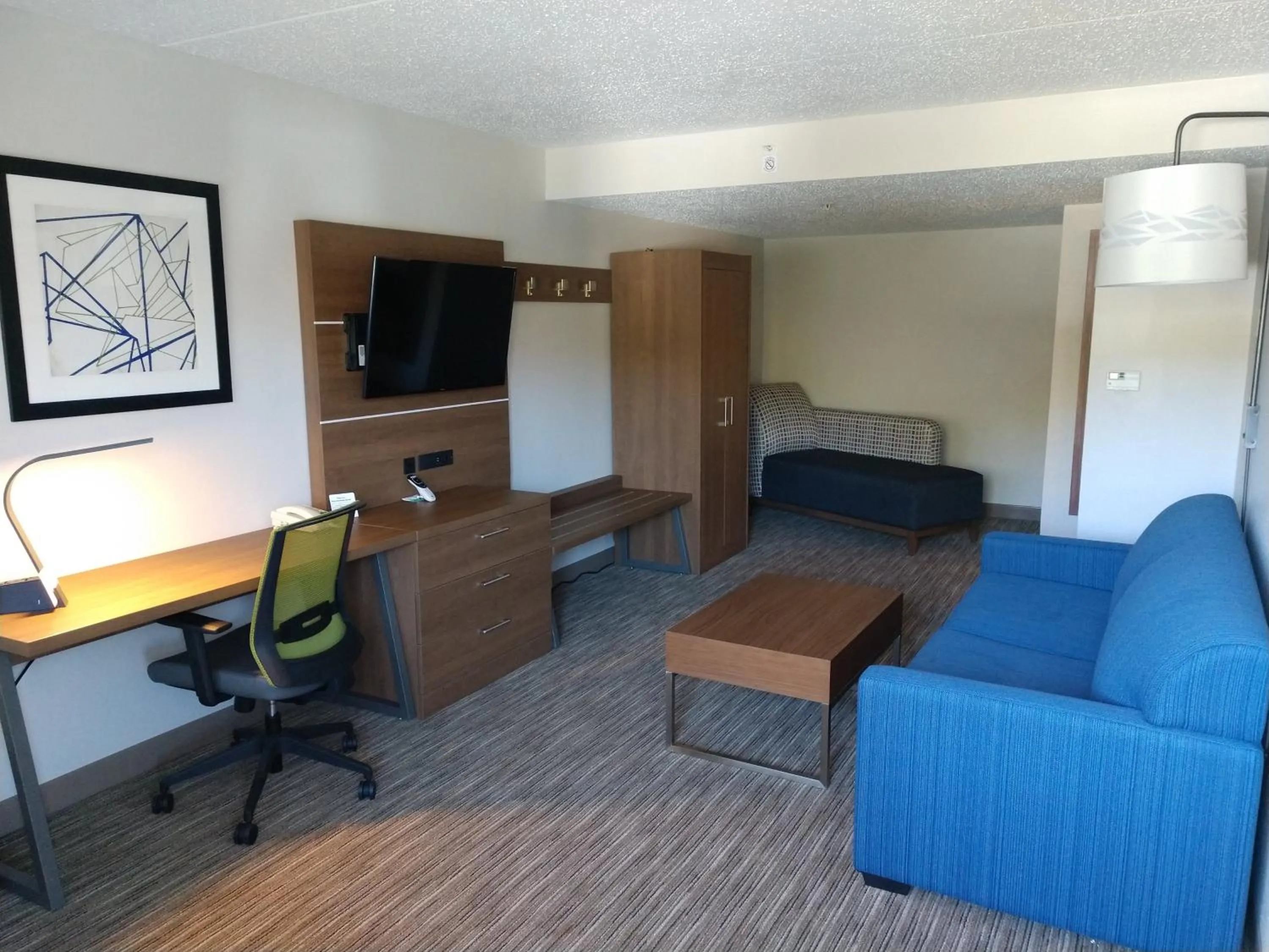 Bedroom in Holiday Inn Express Murrysville - Delmont by IHG