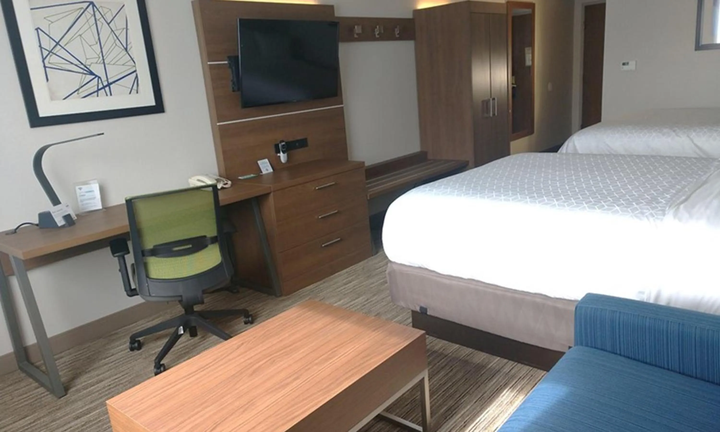 Photo of the whole room, Bed in Holiday Inn Express Murrysville - Delmont by IHG