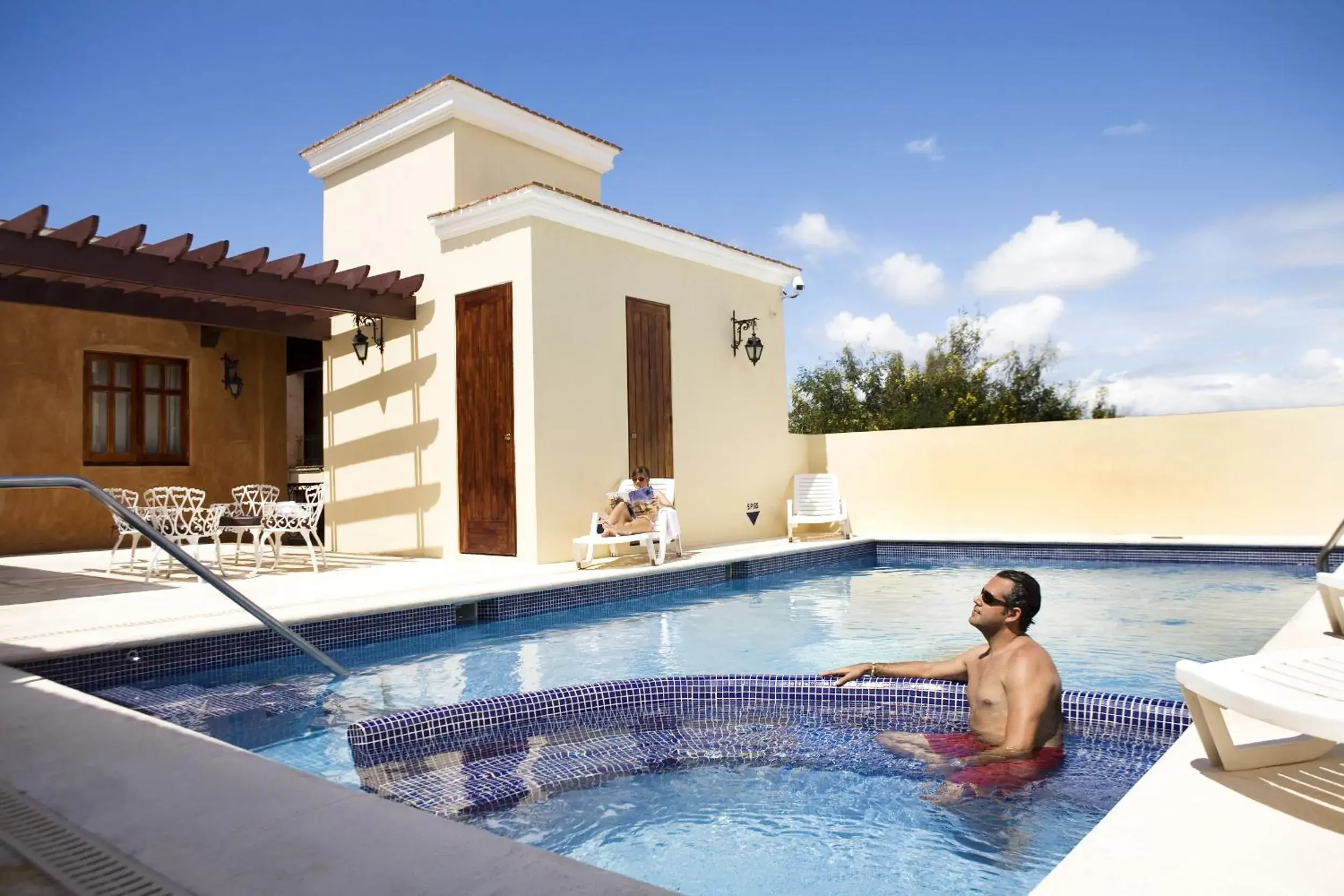 Swimming pool in Boutique Hotel Palacio Swimming pool in Boutique Hotel Palacio