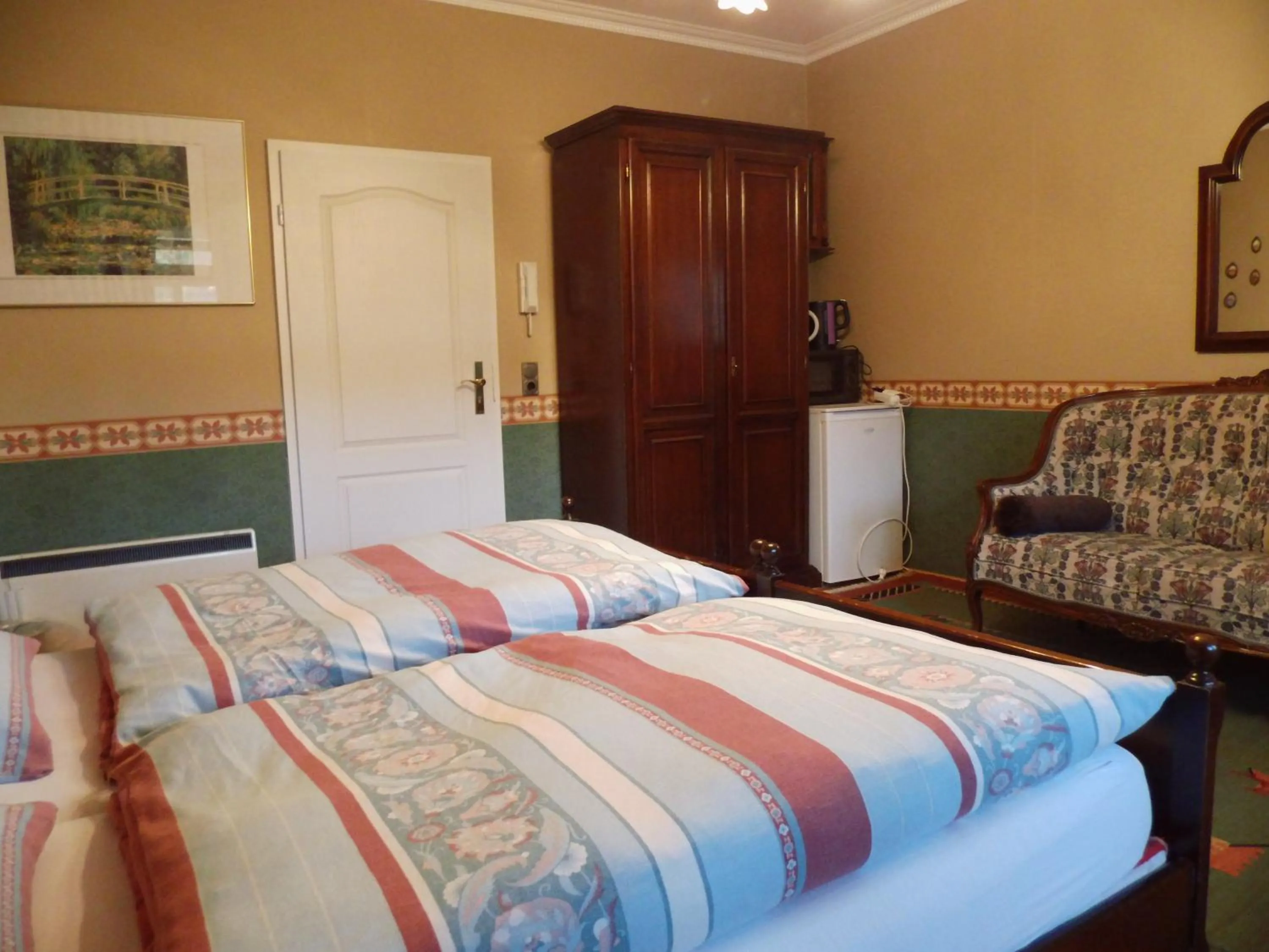 Photo of the whole room, Bed in Villa Bomberg