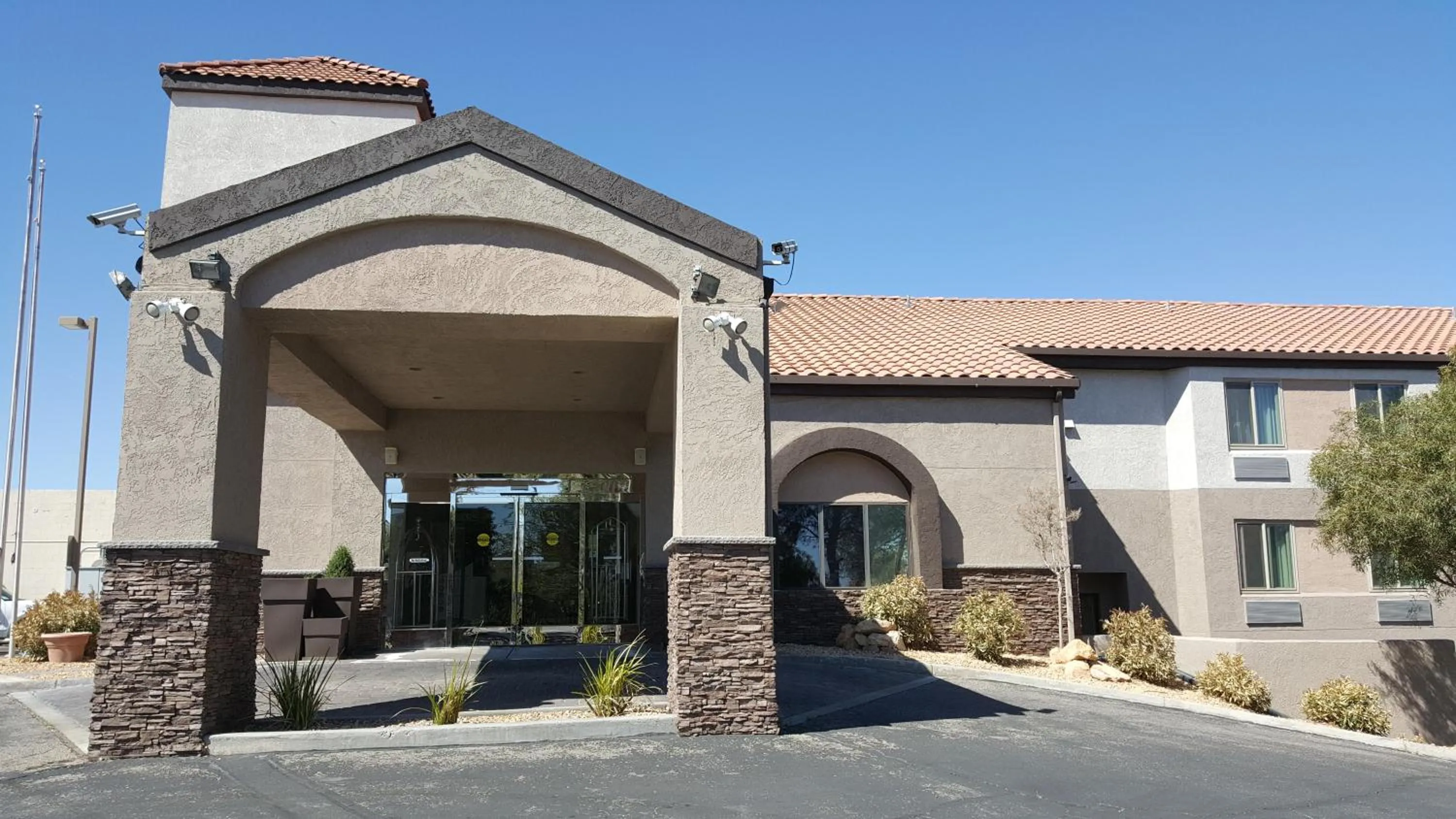 Facade/entrance in Baymont by Wyndham Barstow Historic Route 66