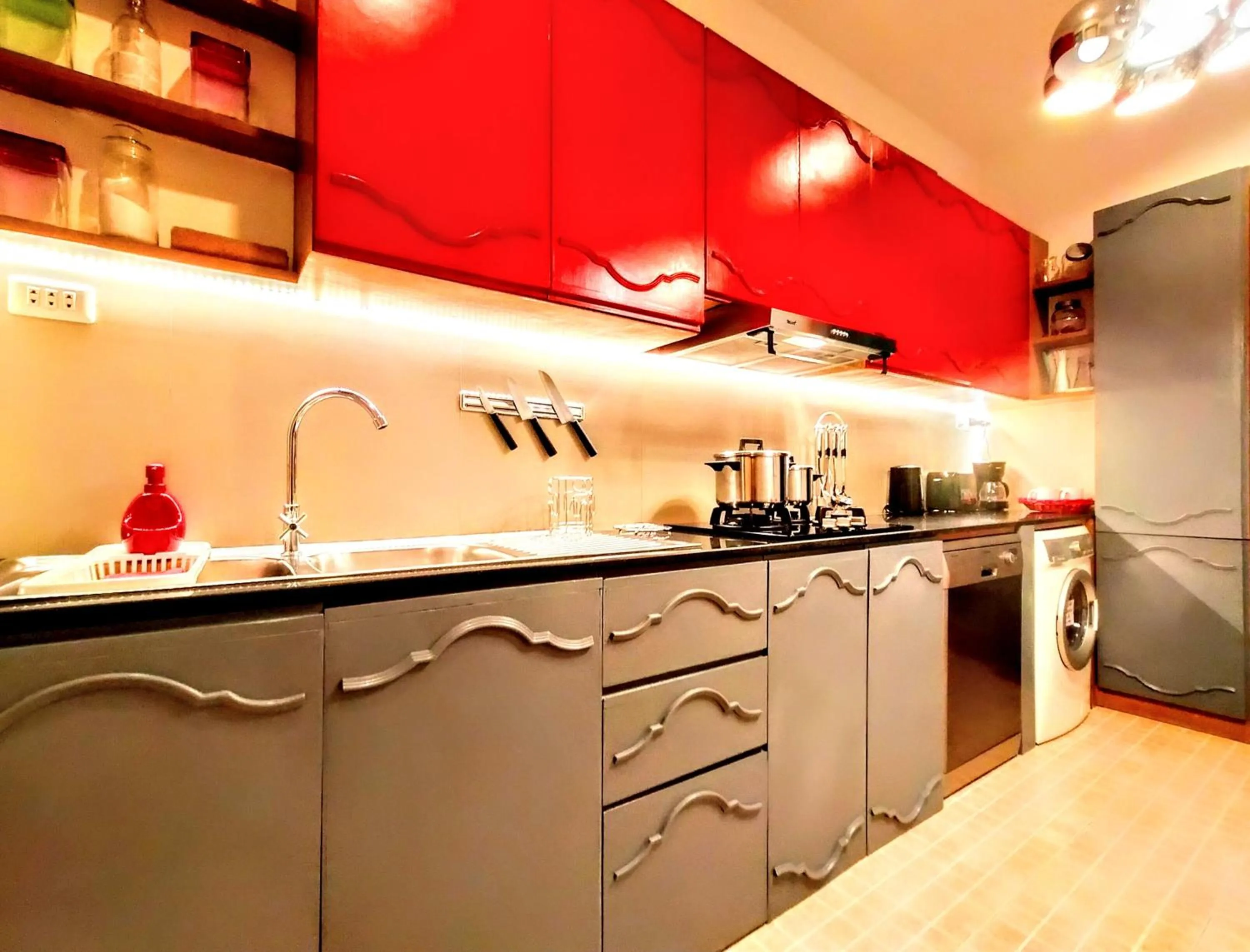 Kitchen or kitchenette in Leelawadee Pool Villa BBQ&Pool party