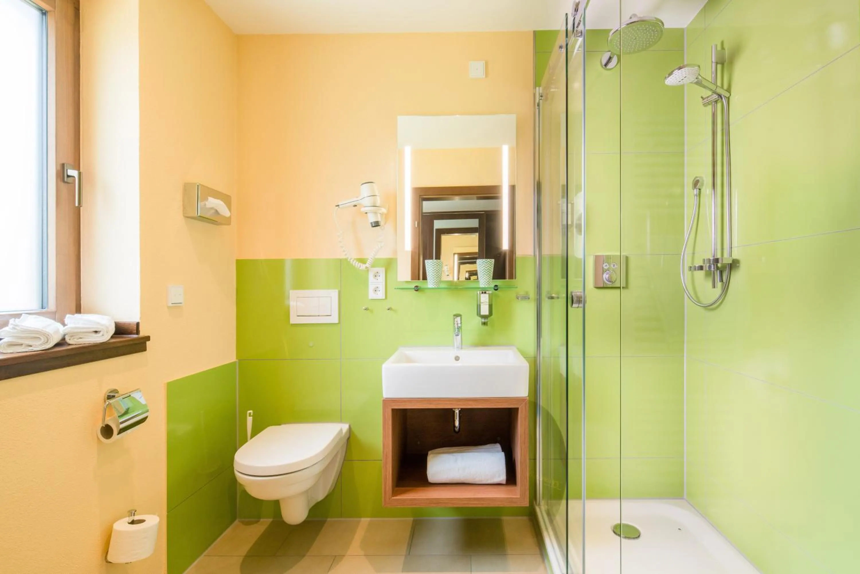 Shower in Boutique Hotel Bundschuh 3 Sterne Superior