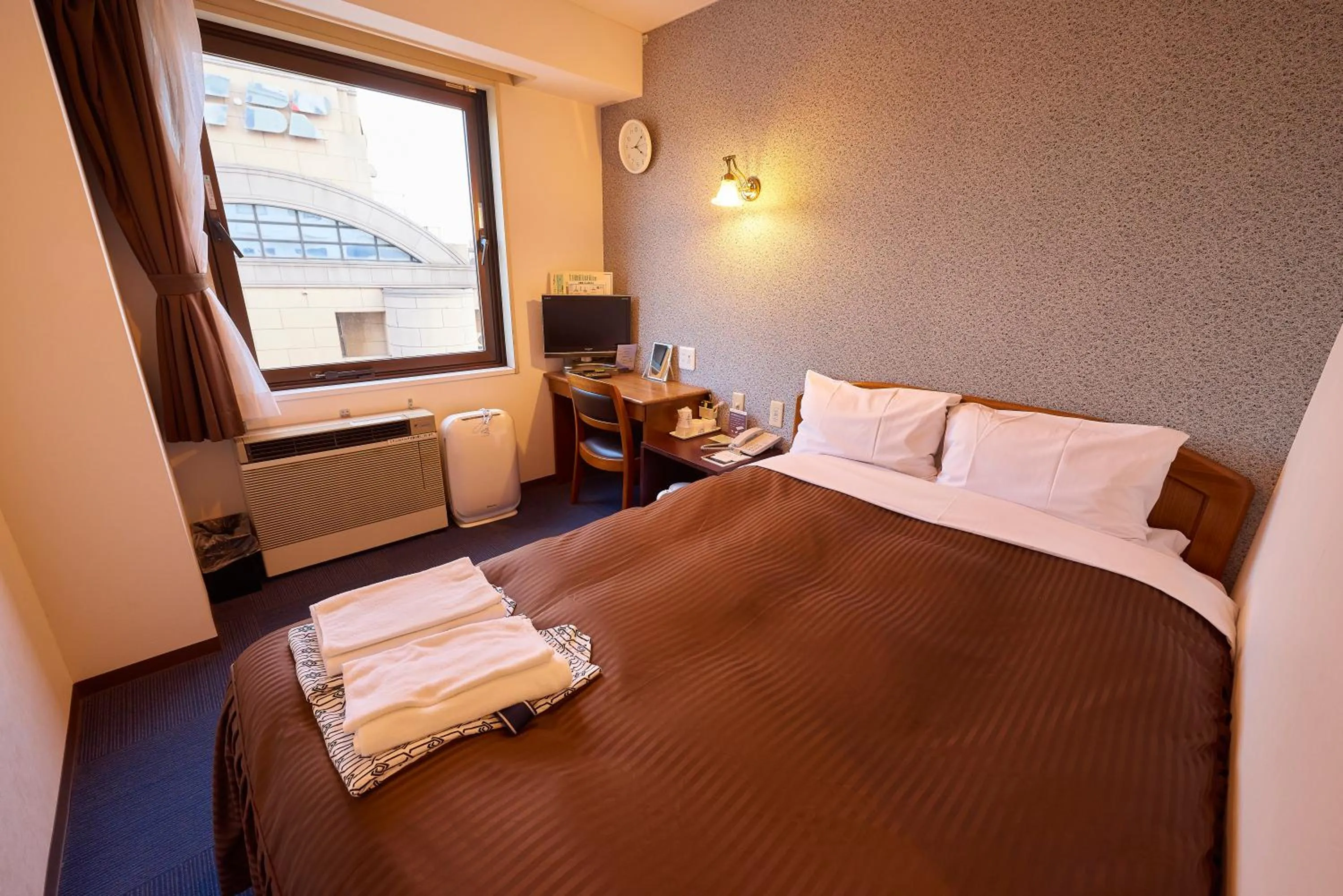 Bed in Famy Inn Makuhari