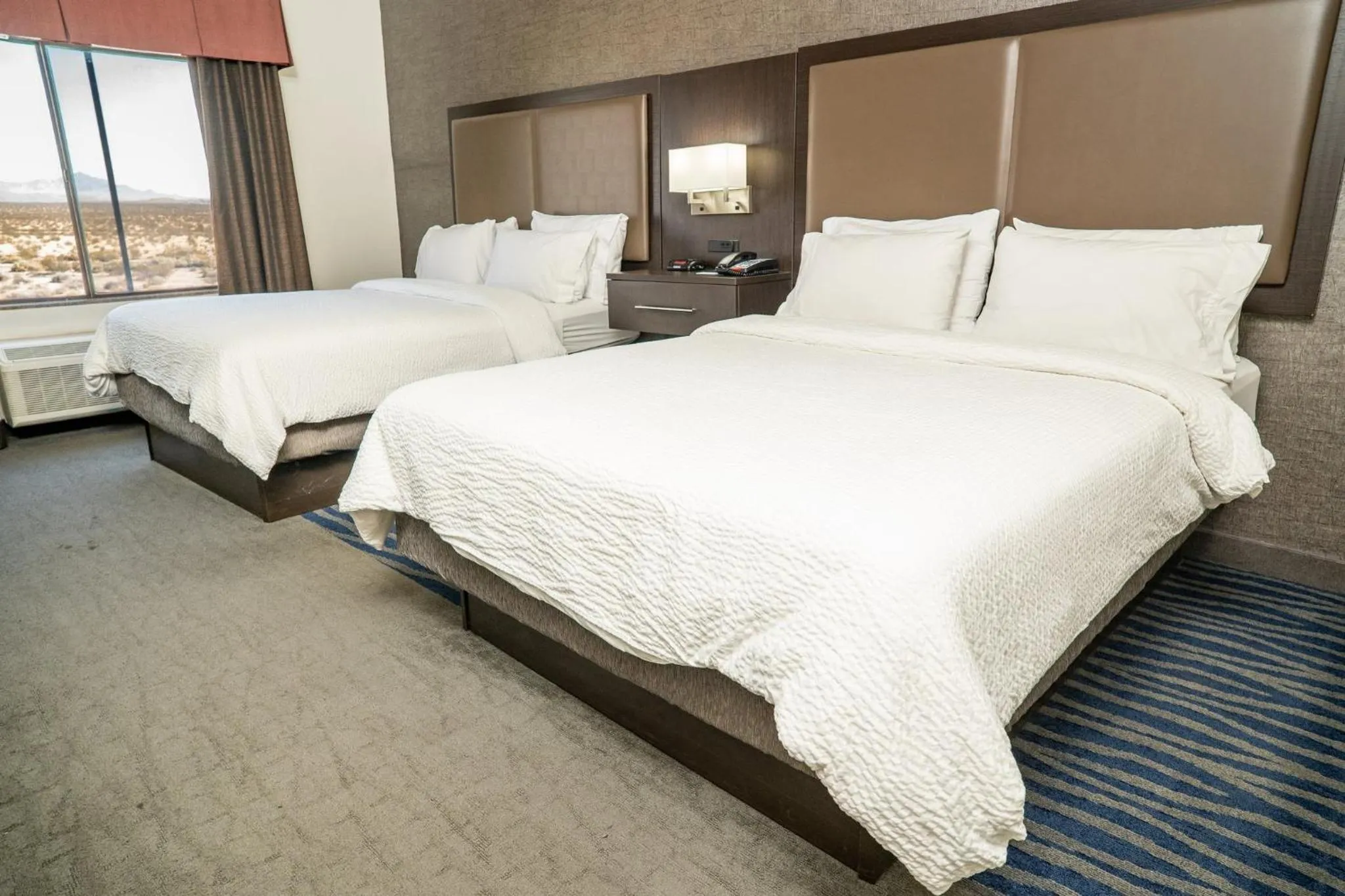 Photo of the whole room, Bed in Holiday Inn Express Hotel & Suites Barstow by IHG