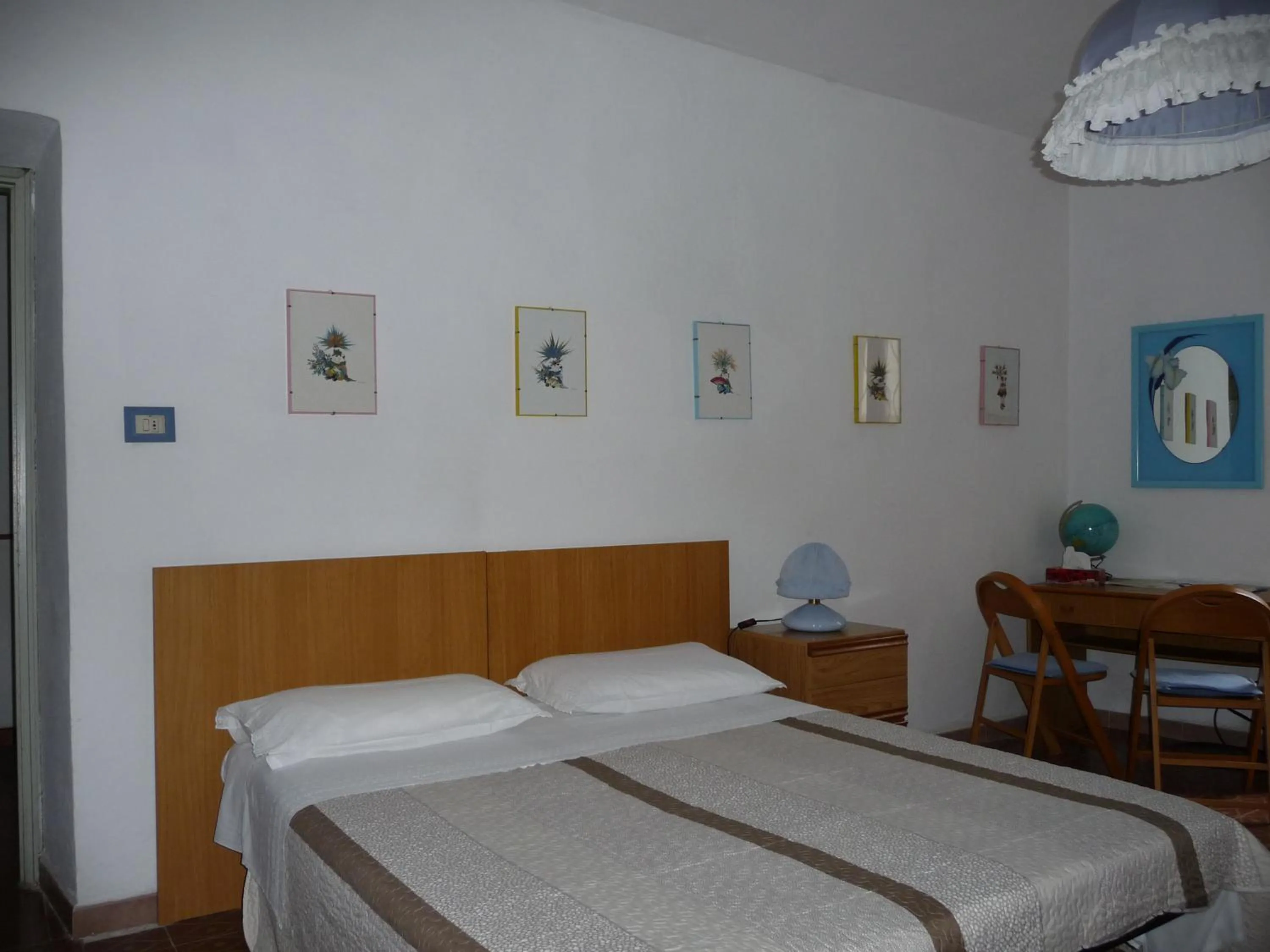 Twin Room with Private Bathroom in B&B Selisa