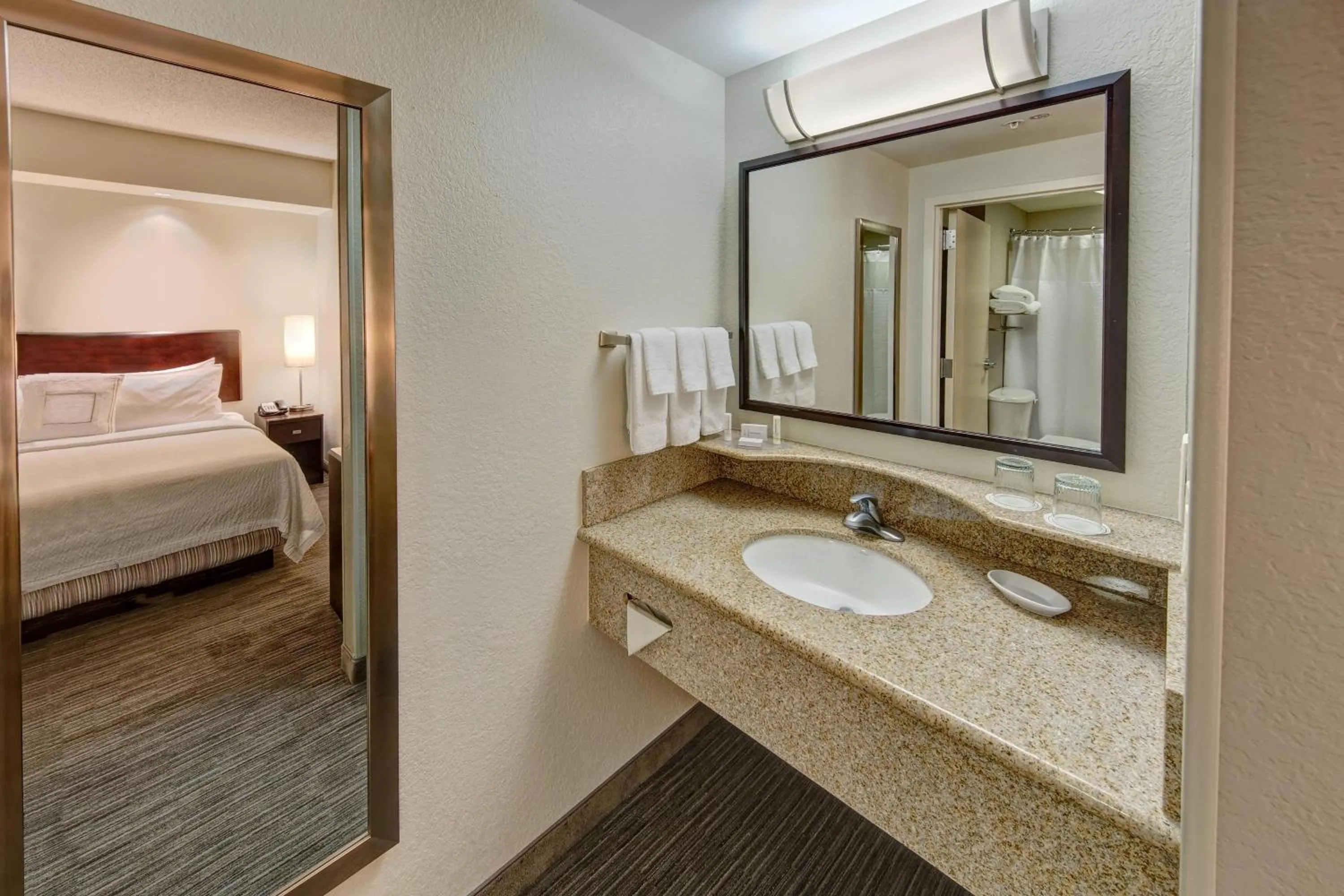 Bathroom, Bed in SpringHill Suites by Marriott Naples