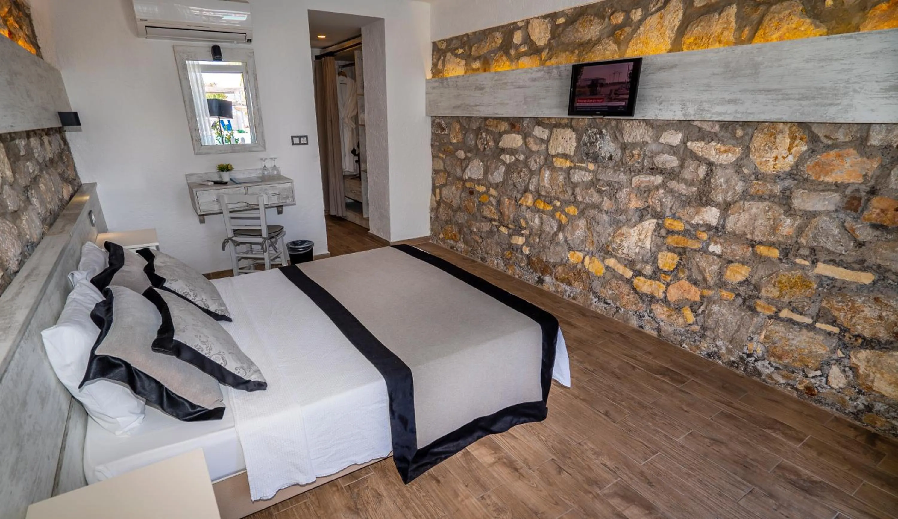 Bed in Sifne Thermal Otel