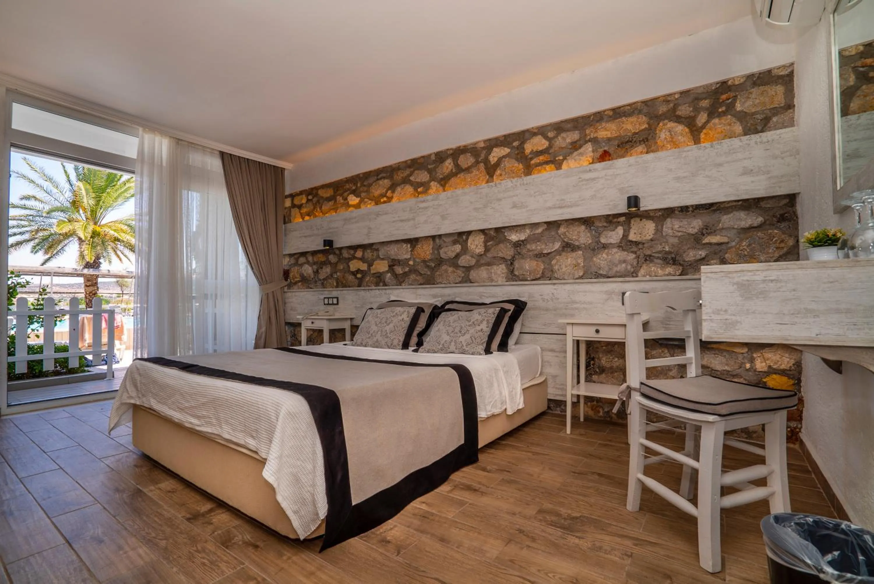 Bed in Sifne Thermal Otel