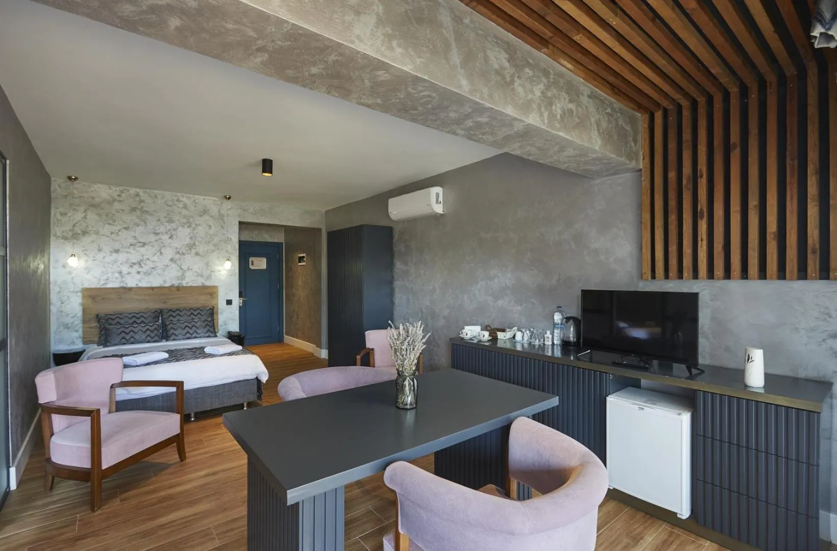 Bed in Sifne Thermal Otel