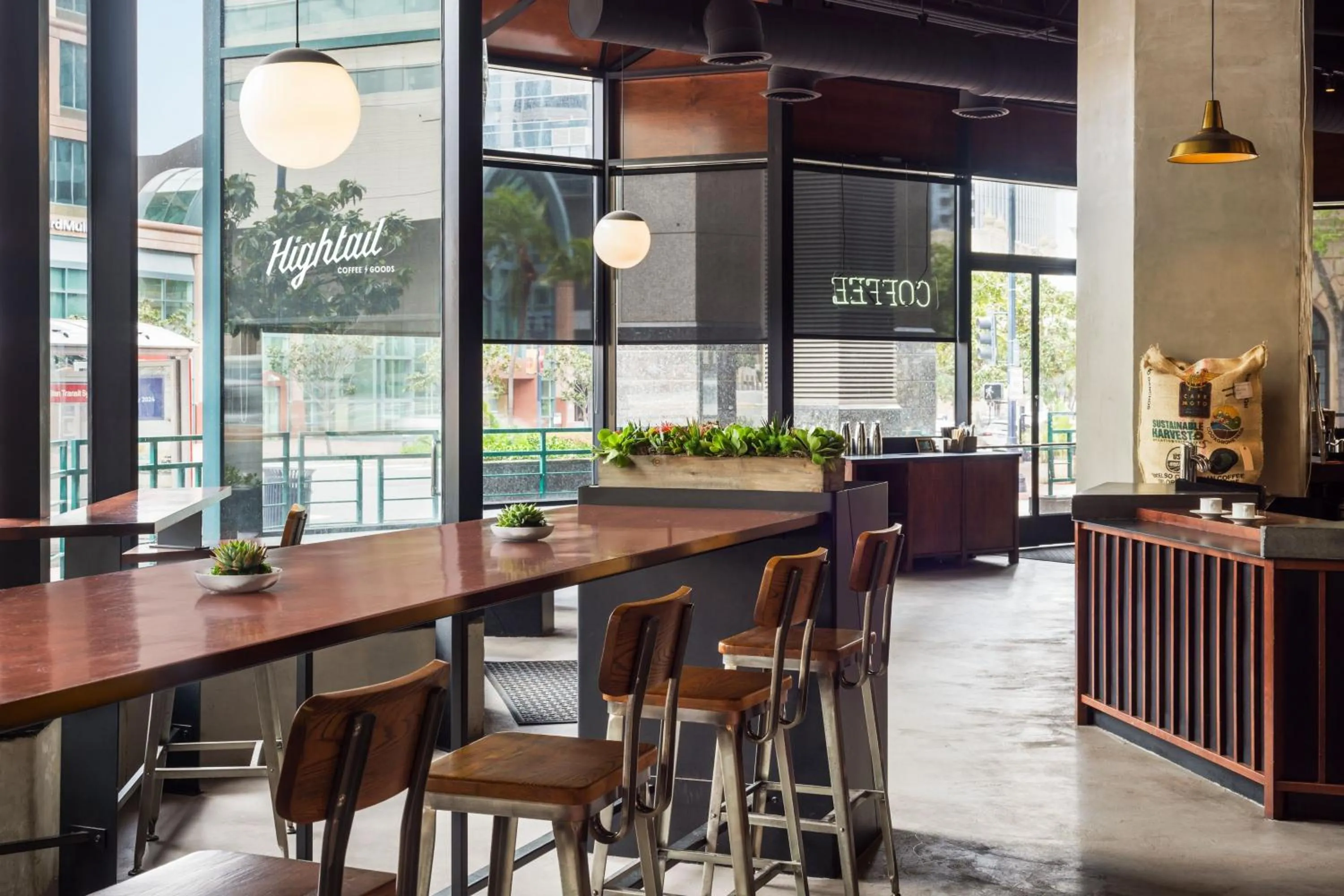 Restaurant/places to eat in The Westin San Diego Bayview