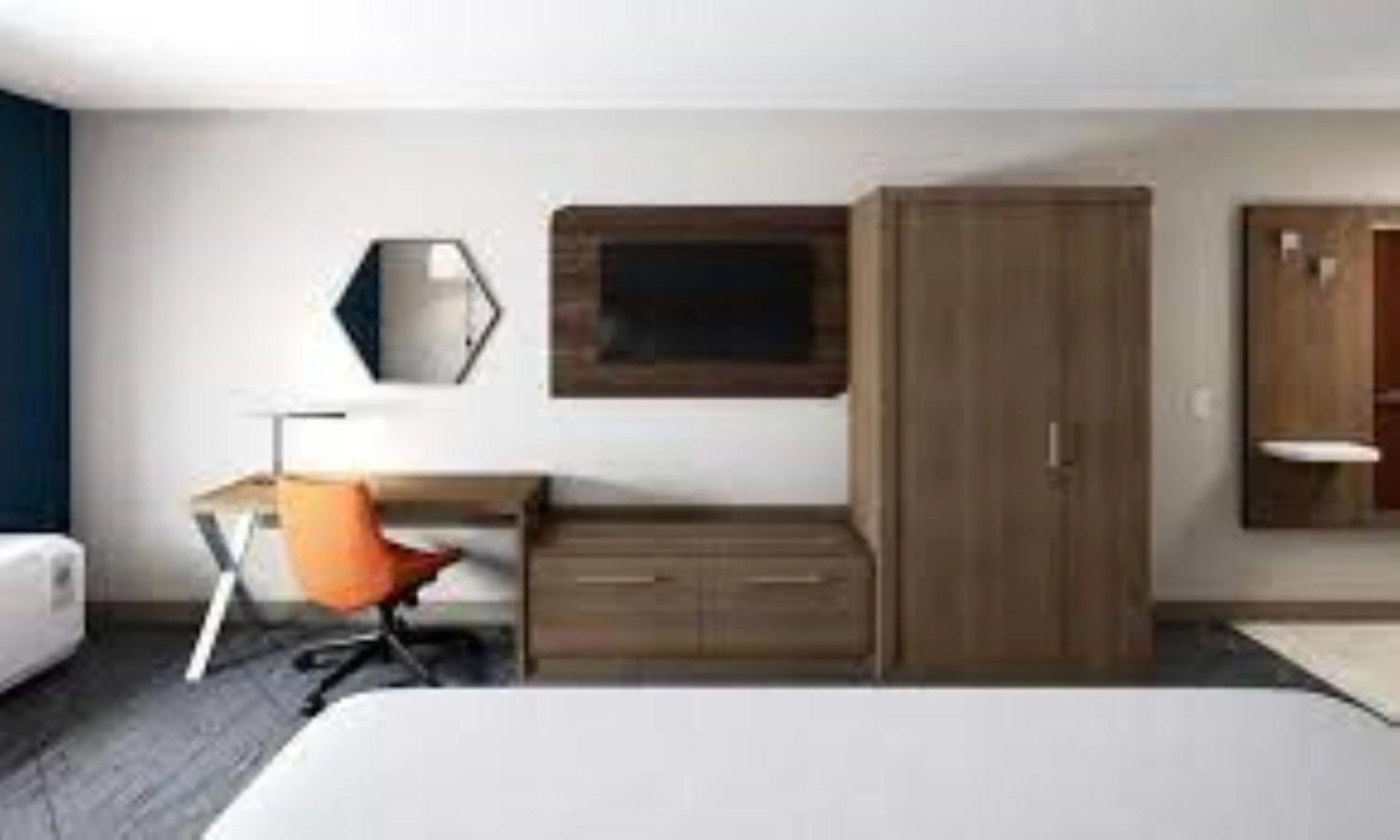 Bed in Holiday Inn Express Hocking Hills-Logan by IHG