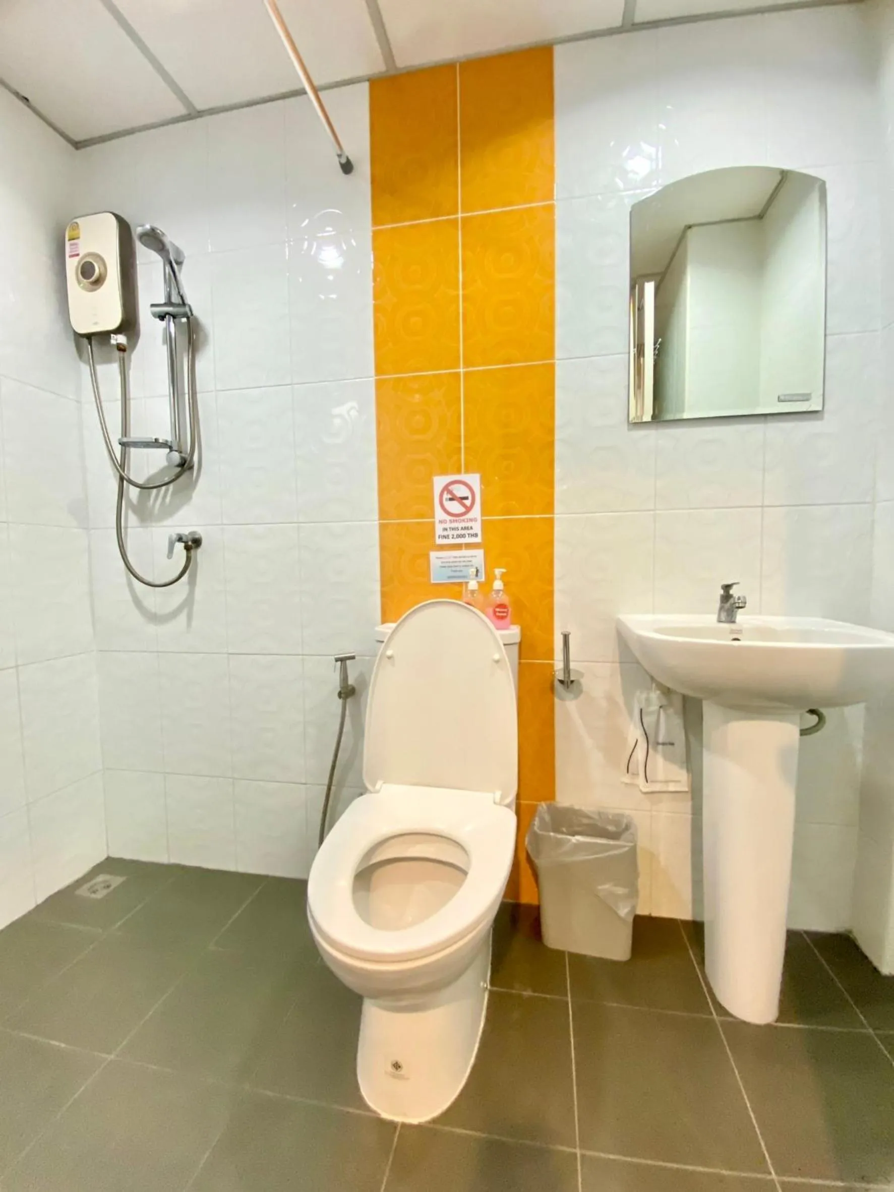 Shower in Chinda Boutique Hotel