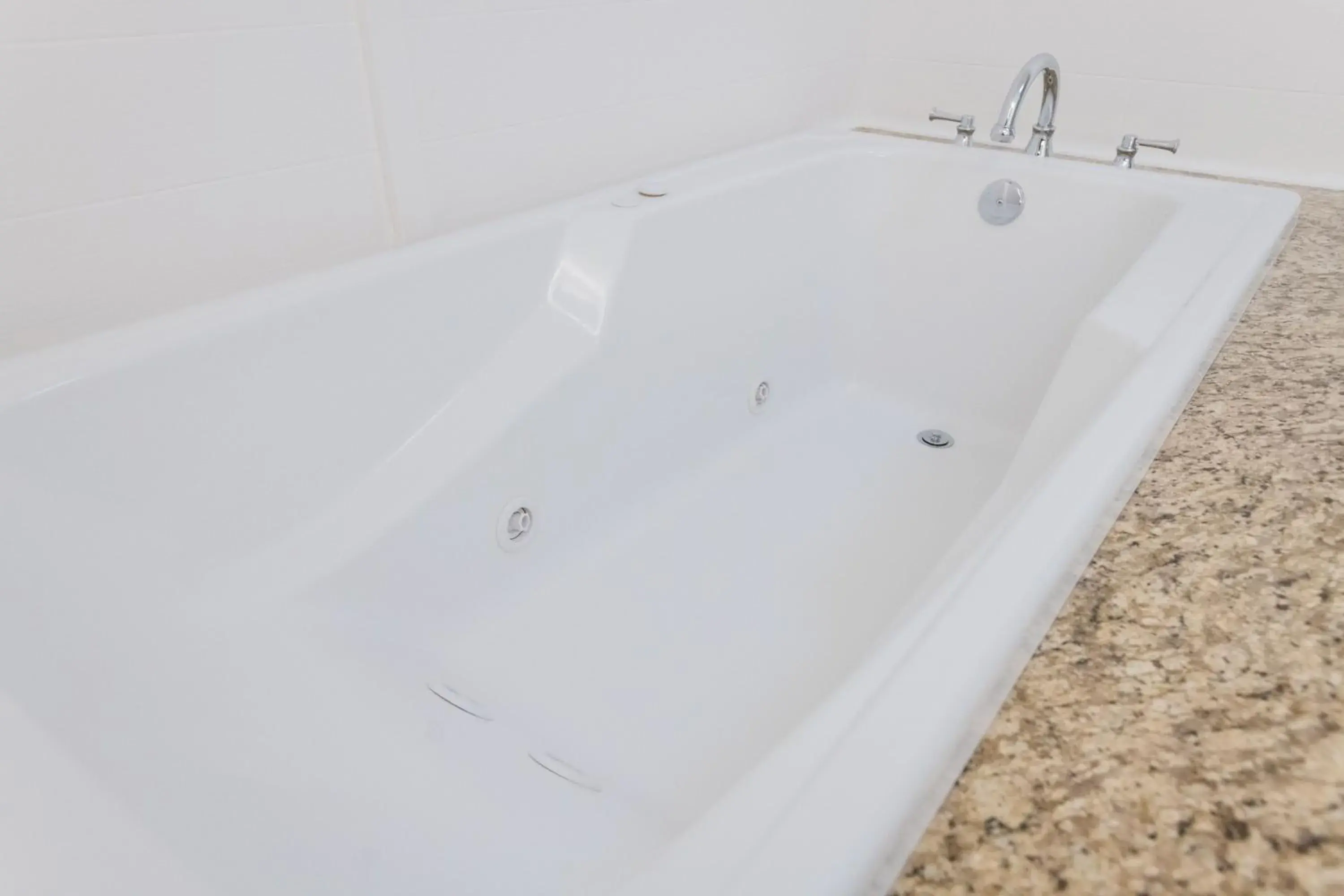 Photo of the whole room in Holiday Inn Express & Suites Lexington North West-The Vineyard by IHG Photo of the whole room in Holiday Inn Express & Suites Lexington North West-The Vineyard by IHG