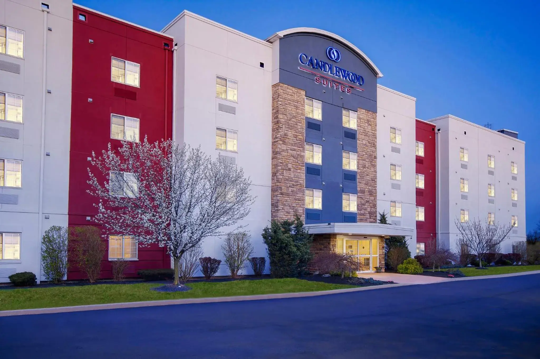Property building in Candlewood Suites Buffalo Amherst by IHG Property building in Candlewood Suites Buffalo Amherst by IHG