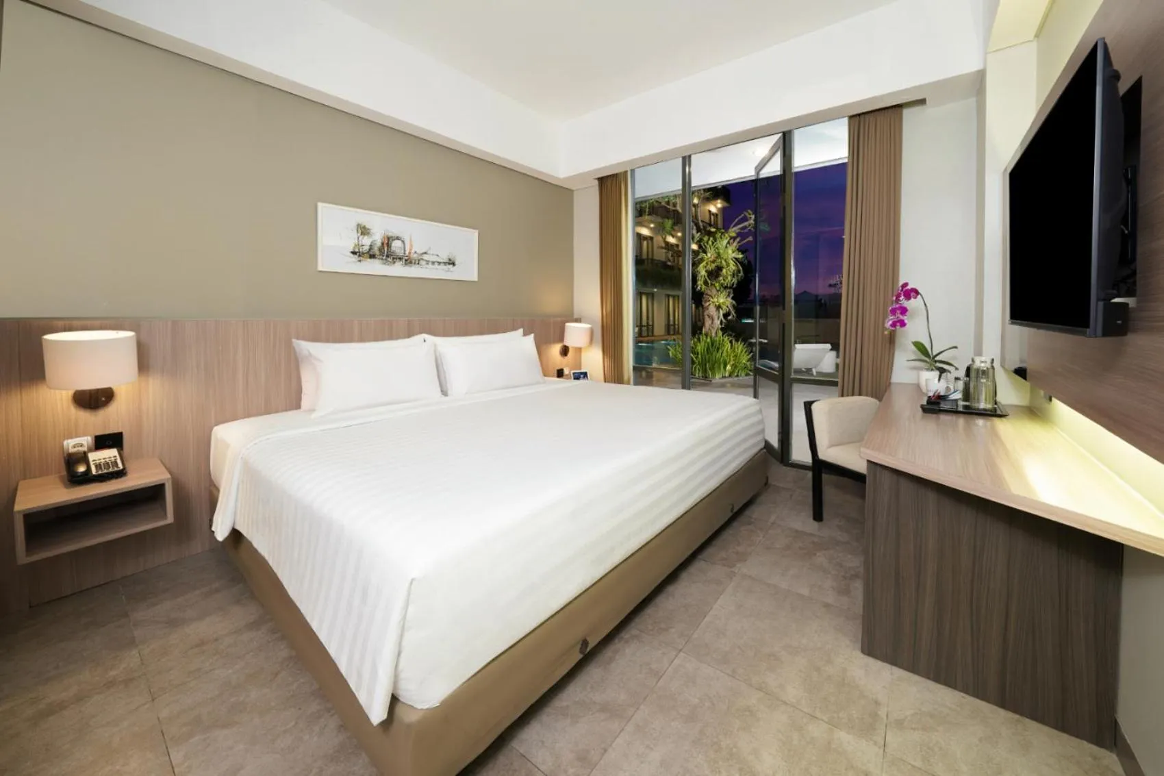 Bedroom, Bed in Aston Inn Mataram