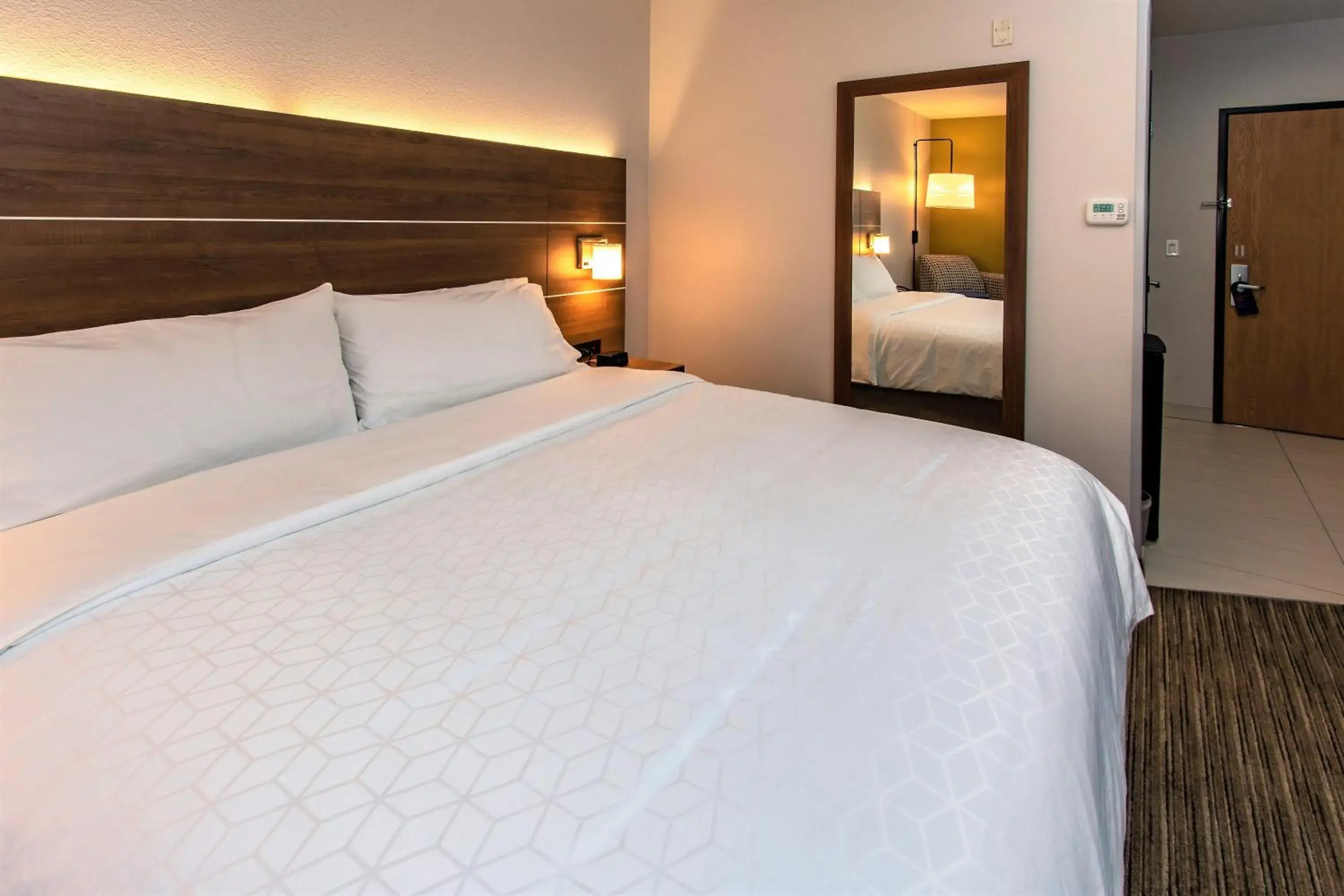 Photo of the whole room, Bed in Holiday Inn Express Hotel & Suites Roseville - Galleria Area by IHG Photo of the whole room, Bed in Holiday Inn Express Hotel & Suites Roseville - Galleria Area by IHG