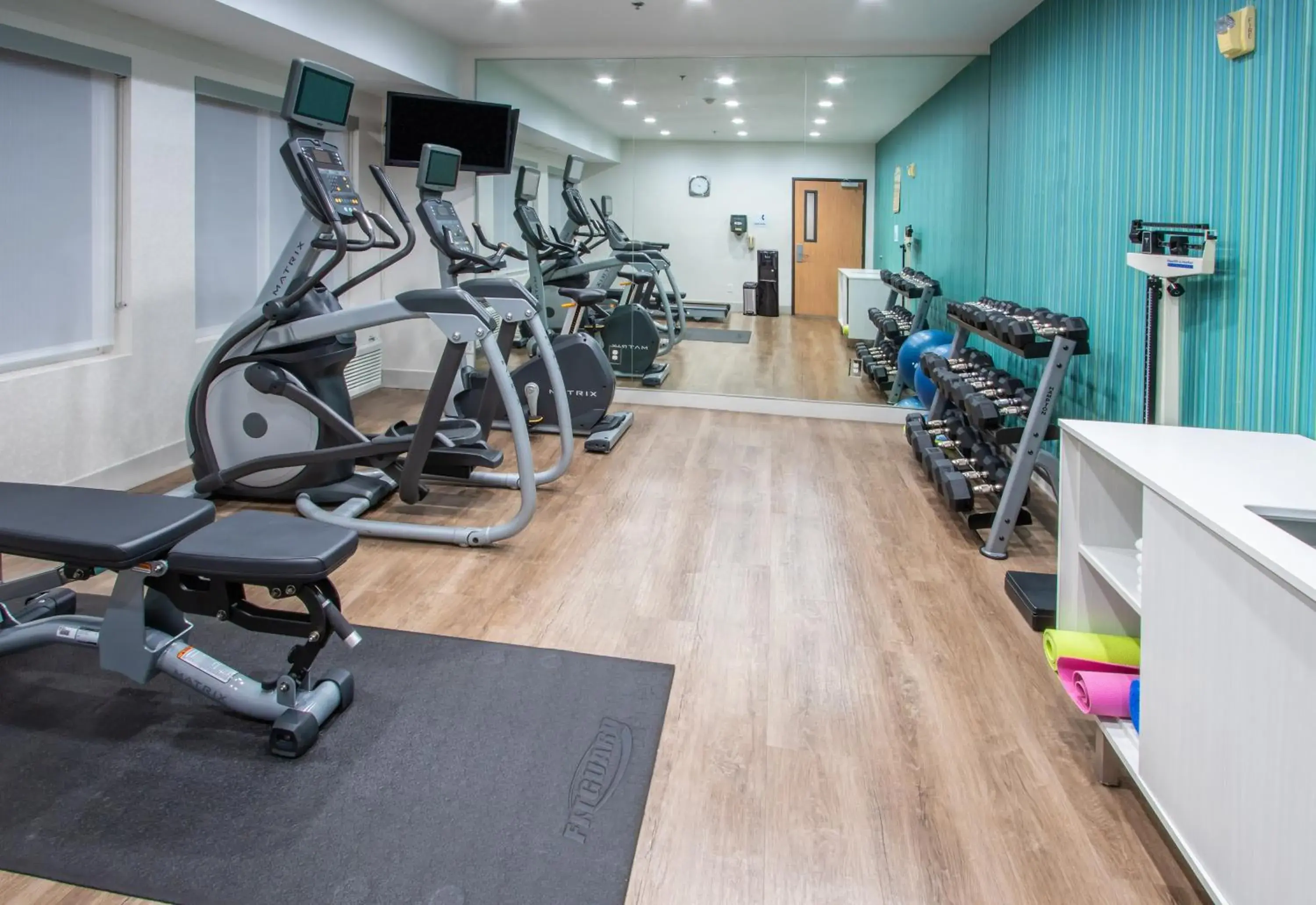 Spa and wellness centre/facilities in Holiday Inn Express Hotel & Suites Roseville - Galleria Area by IHG Spa and wellness centre/facilities in Holiday Inn Express Hotel & Suites Roseville - Galleria Area by IHG