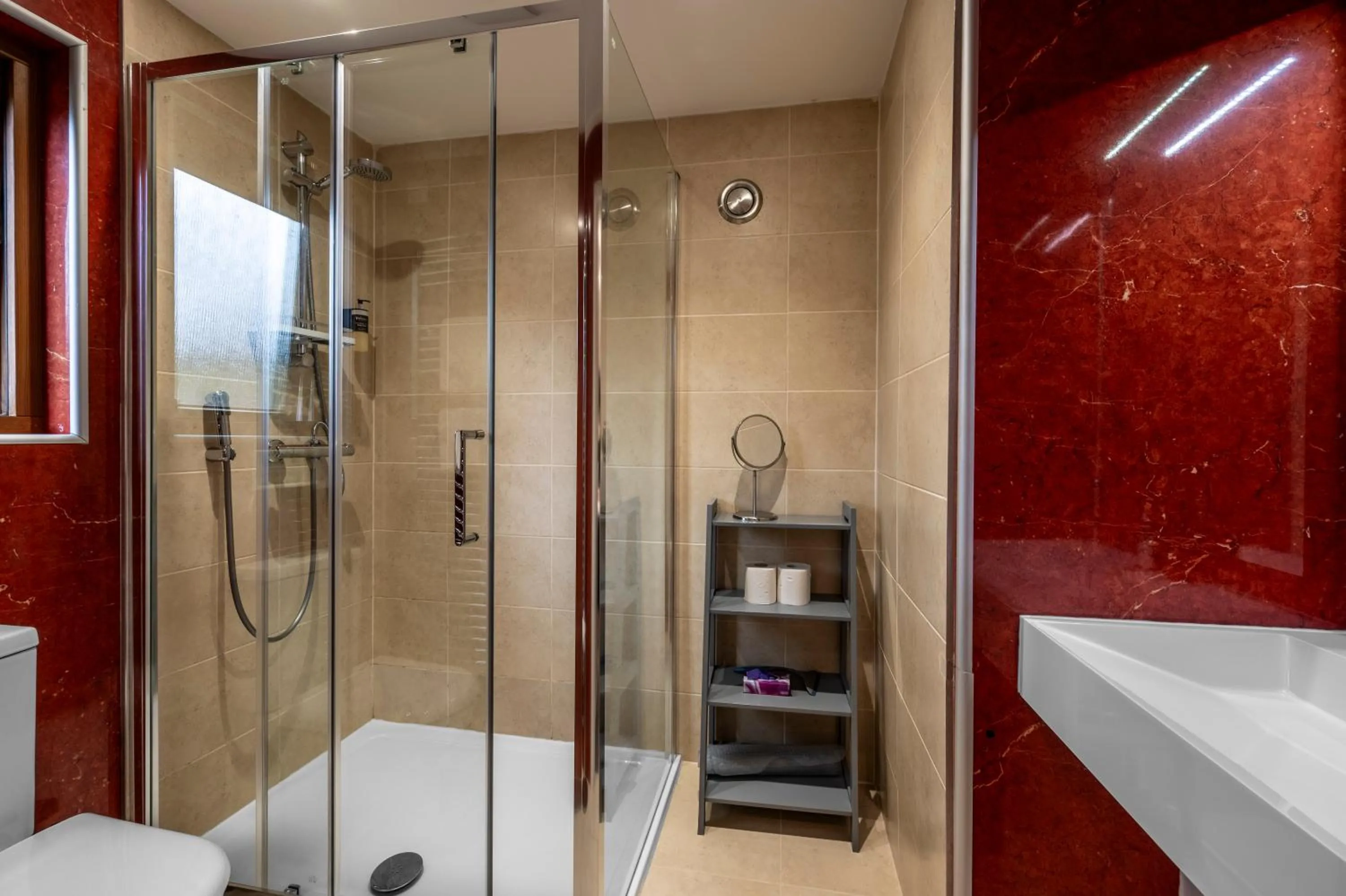 Kinnaird Woodland Lodges