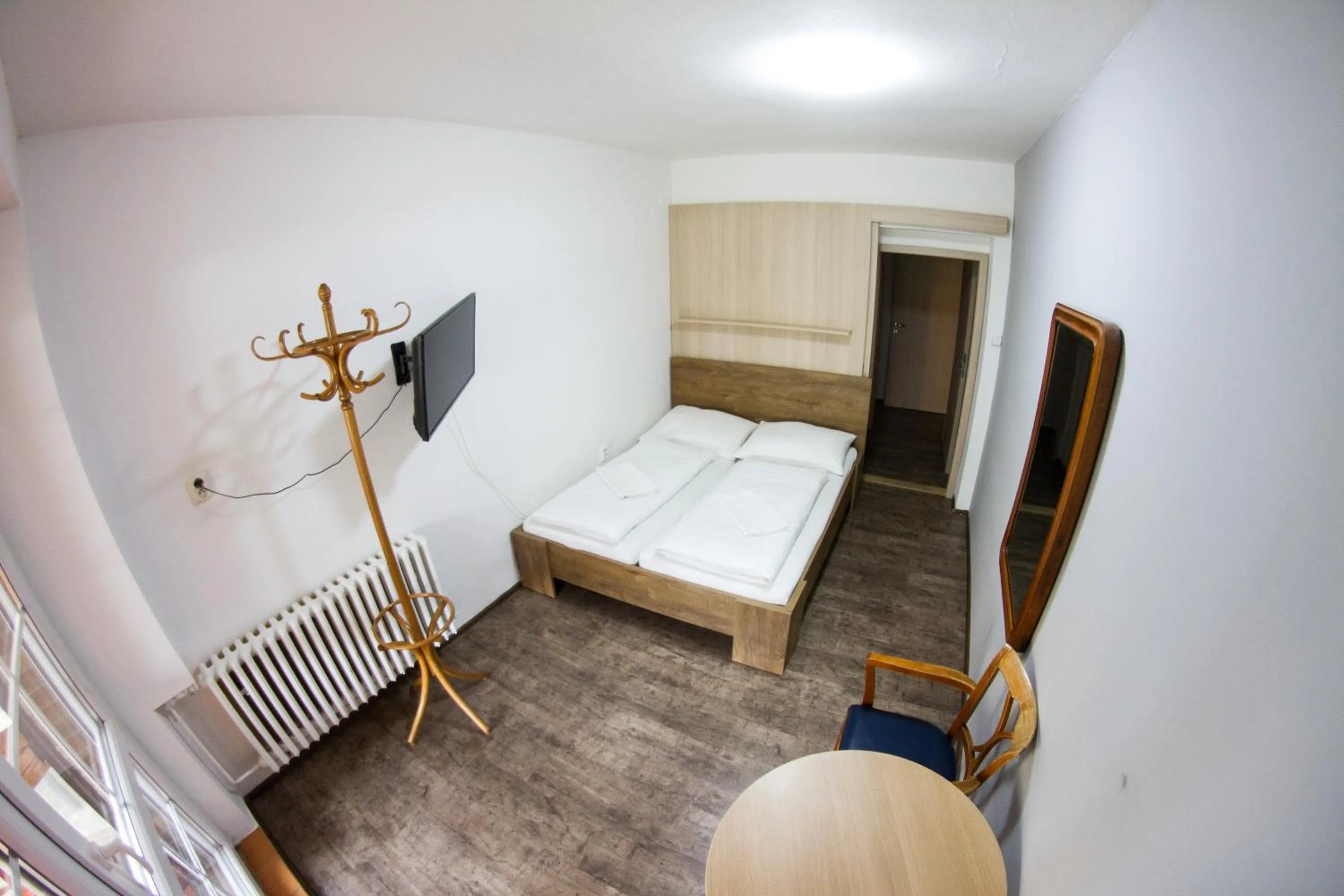 Photo of the whole room, Bed in Pension Thaya