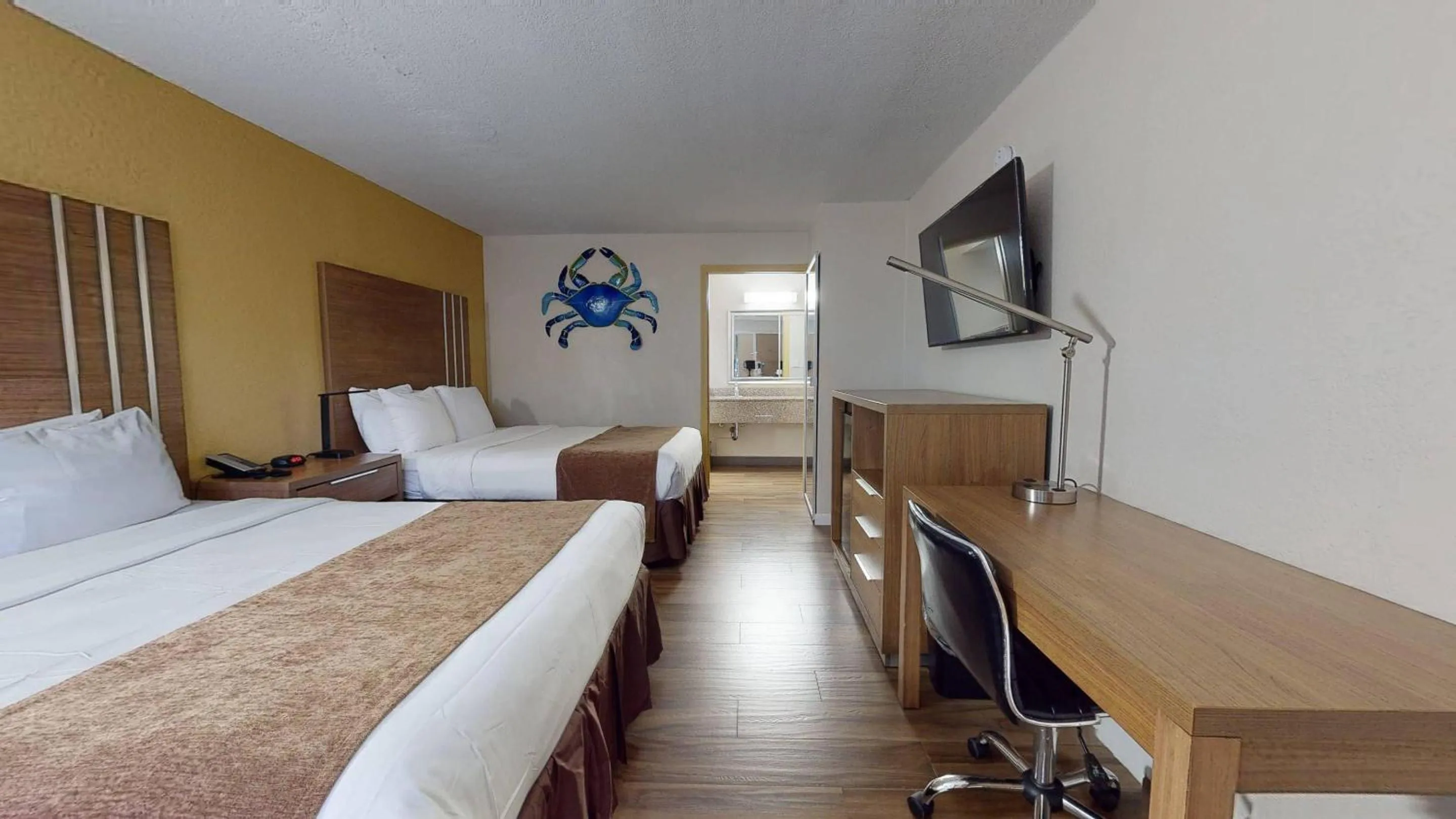 Bedroom, Bed in Rodeway Inn & Suites Fort Lauderdale Airport & Cruise Port