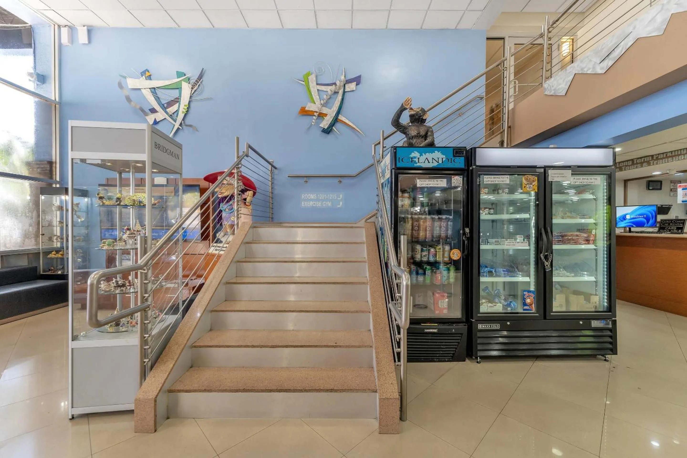 Lobby or reception in Rodeway Inn & Suites Fort Lauderdale Airport & Cruise Port