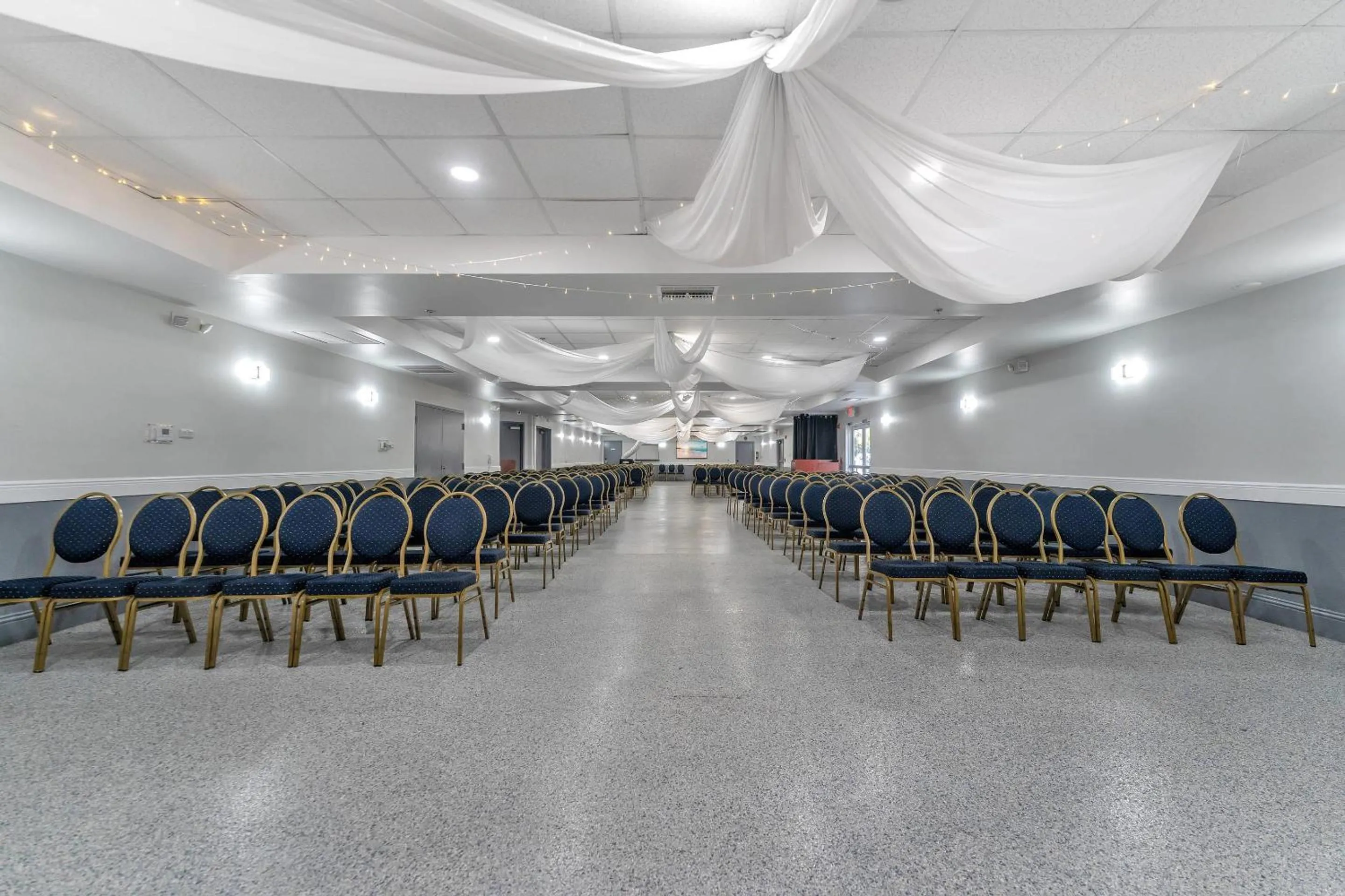 Meeting/conference room in Rodeway Inn & Suites Fort Lauderdale Airport & Cruise Port