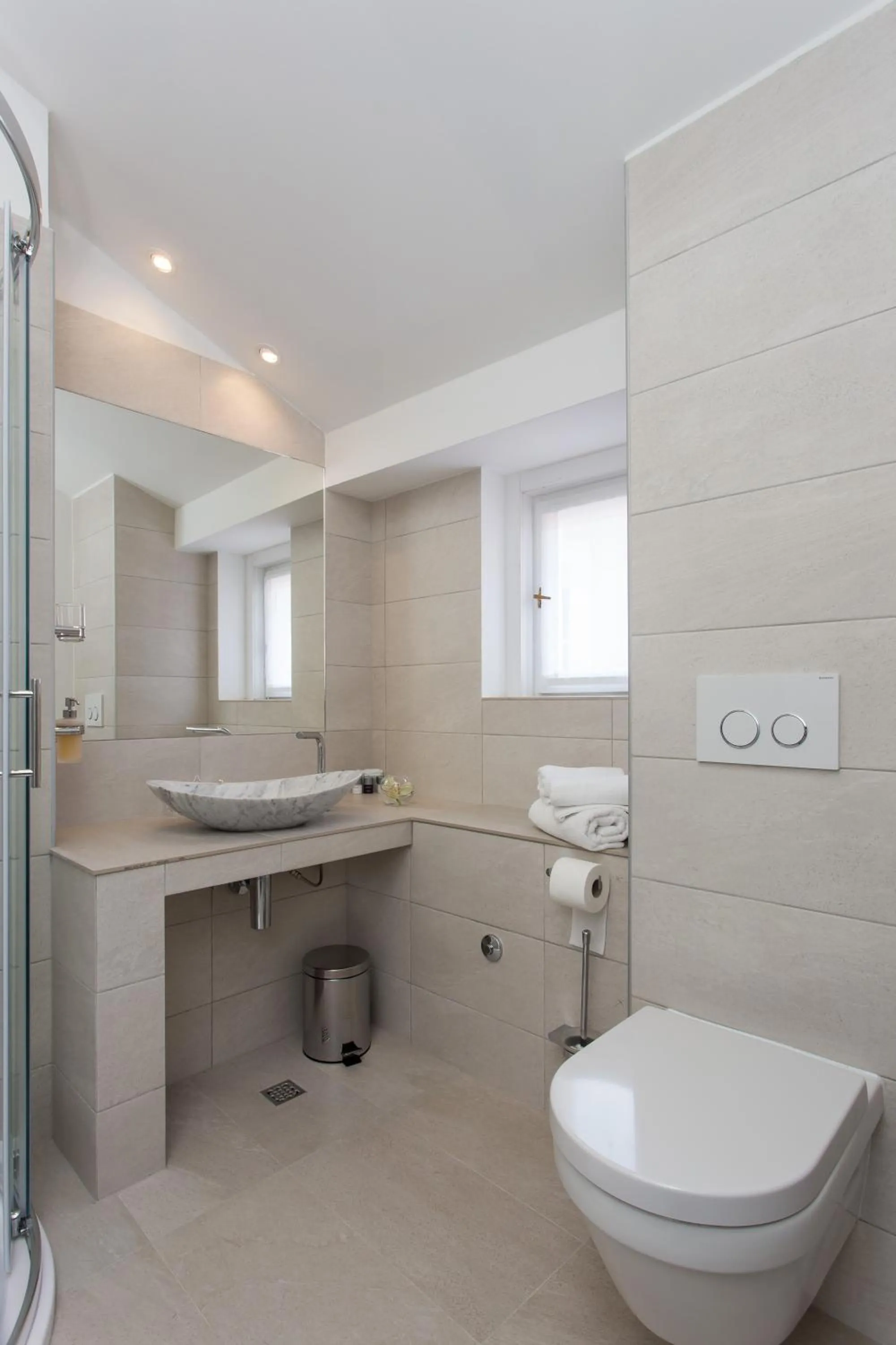 Bathroom in Klarisa Palace Rooms