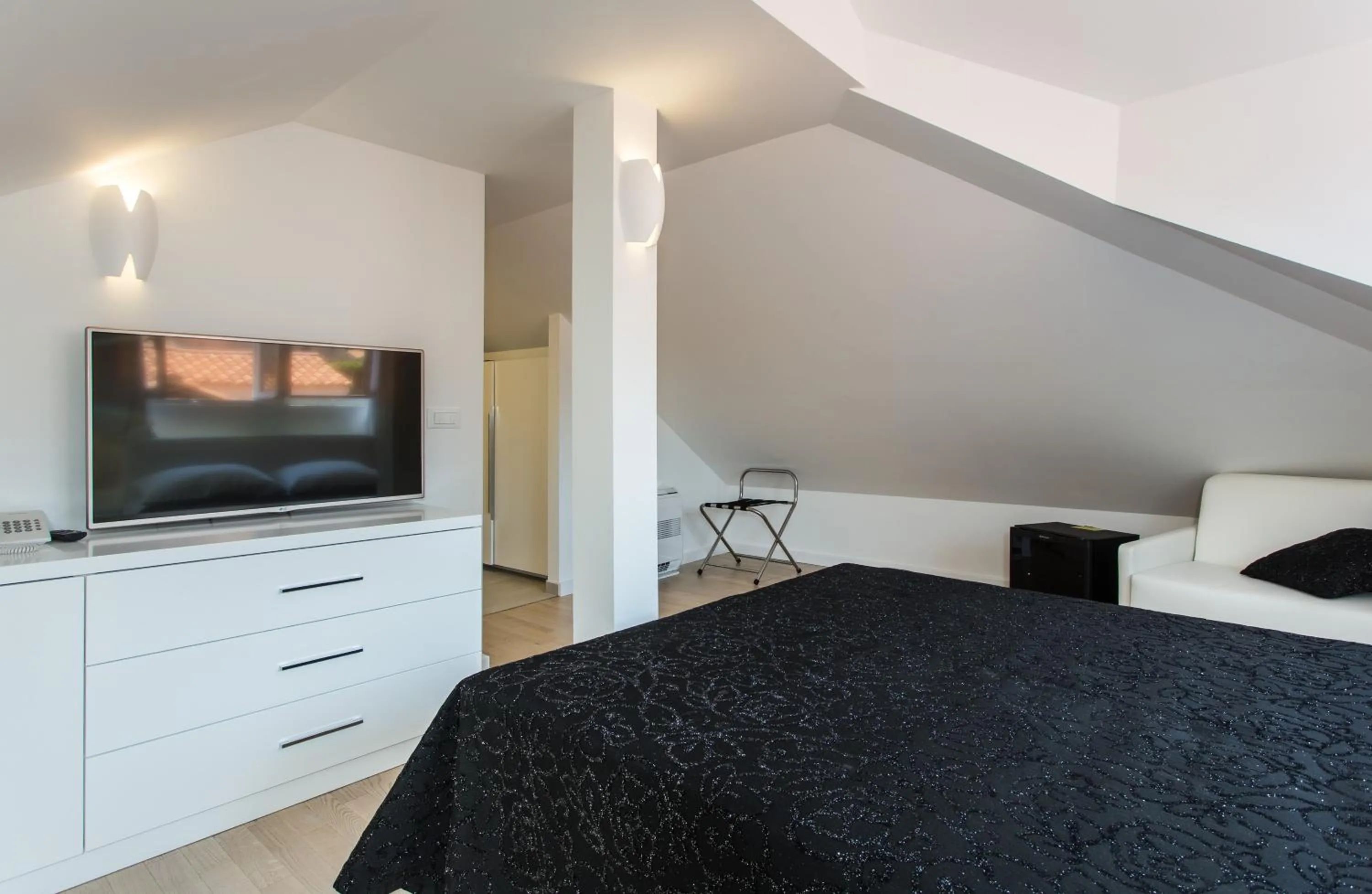 Bedroom in Klarisa Palace Rooms