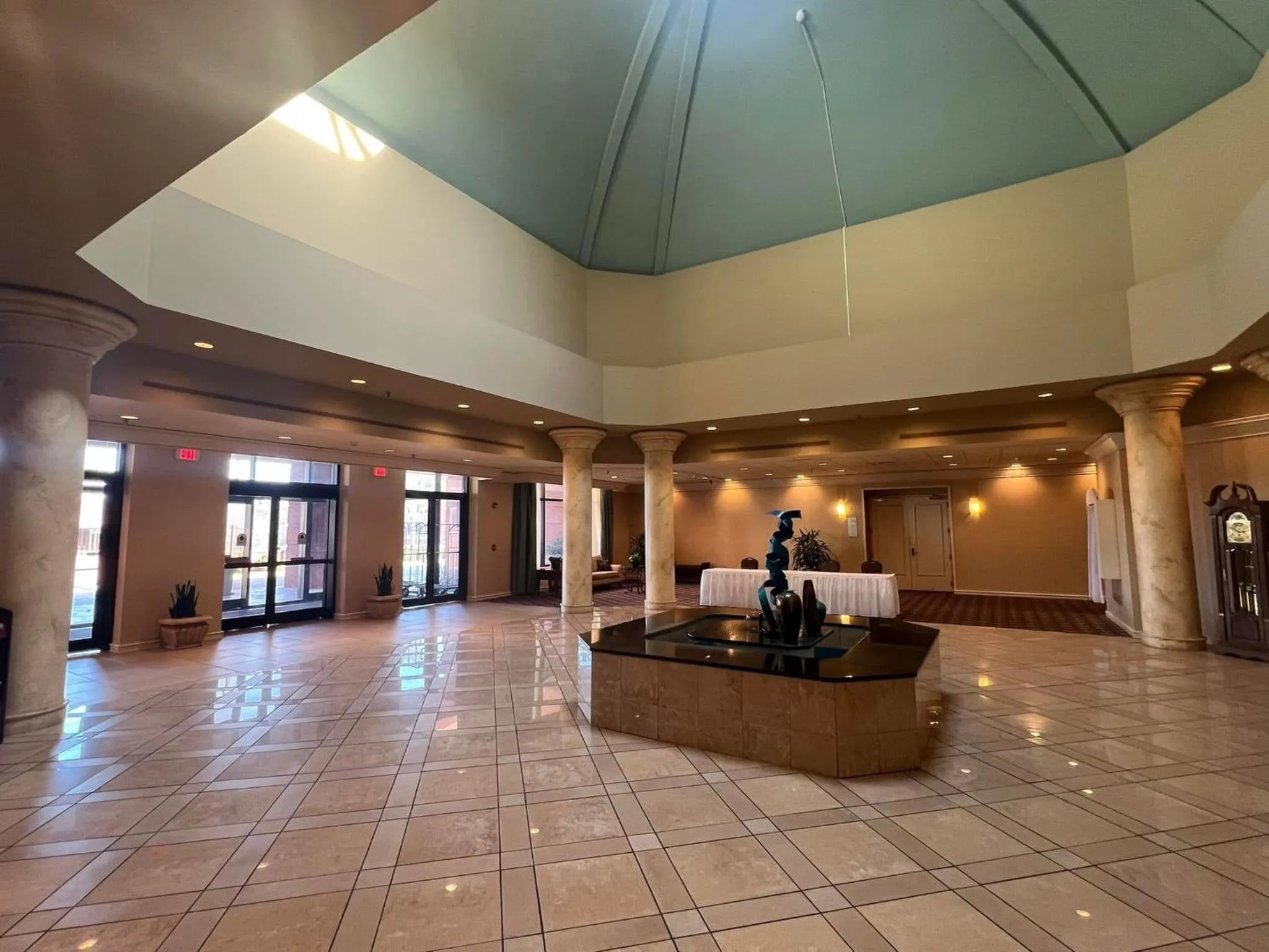 Lobby or reception in Lynchburg Grand Estate by IHG