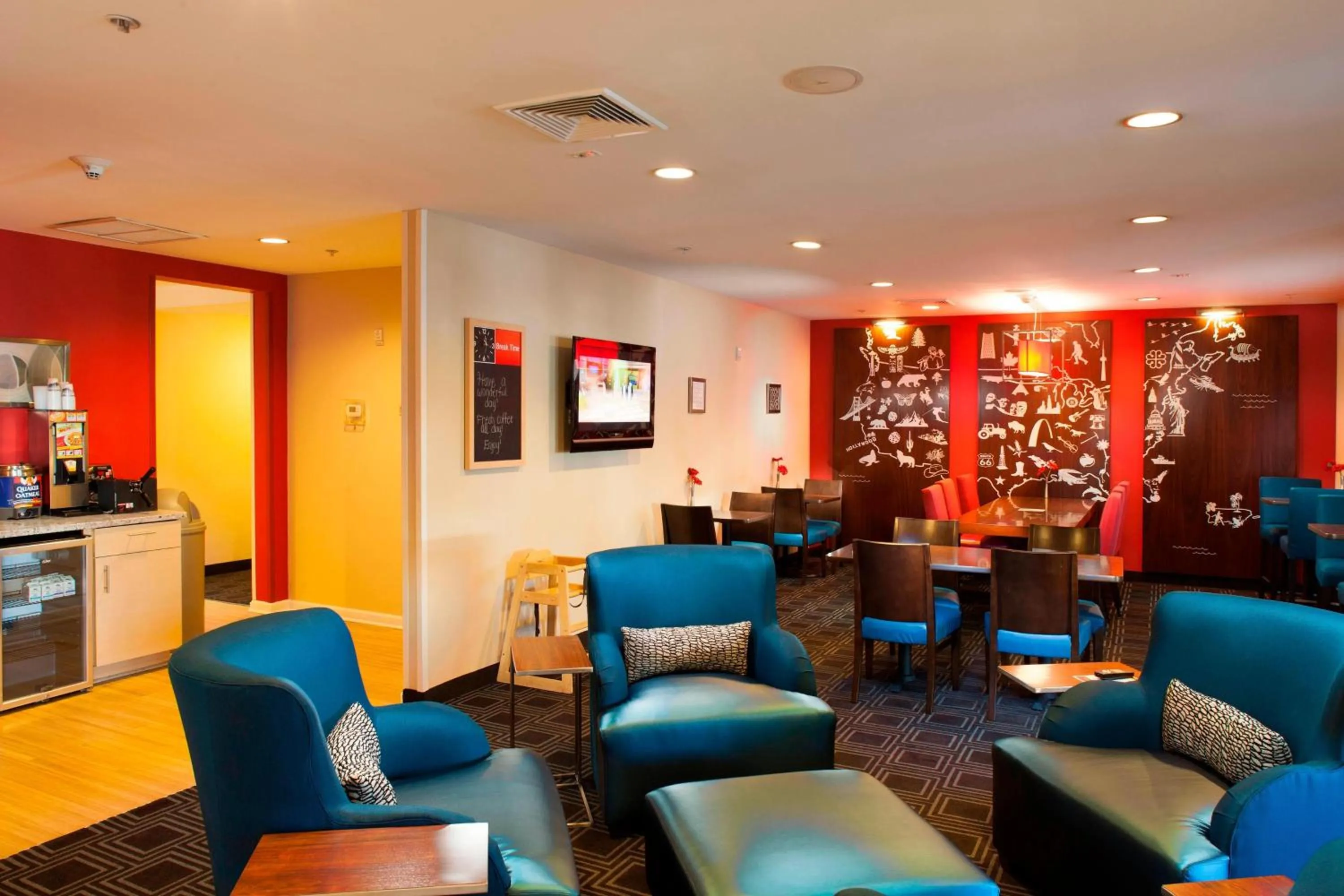 Lobby or reception in TownePlace Suites by Marriott Savannah Airport