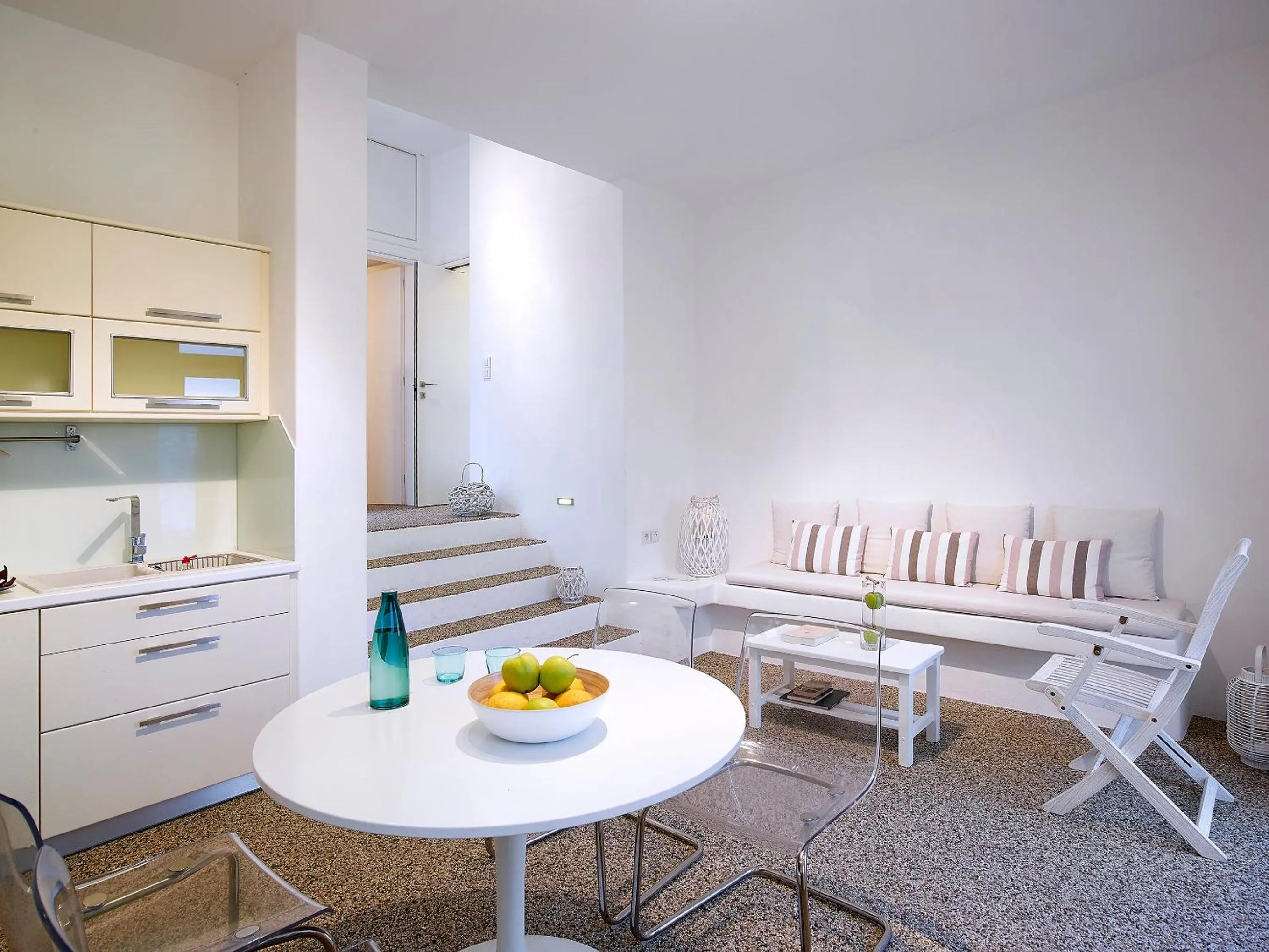 Dining area in Ninos Houses