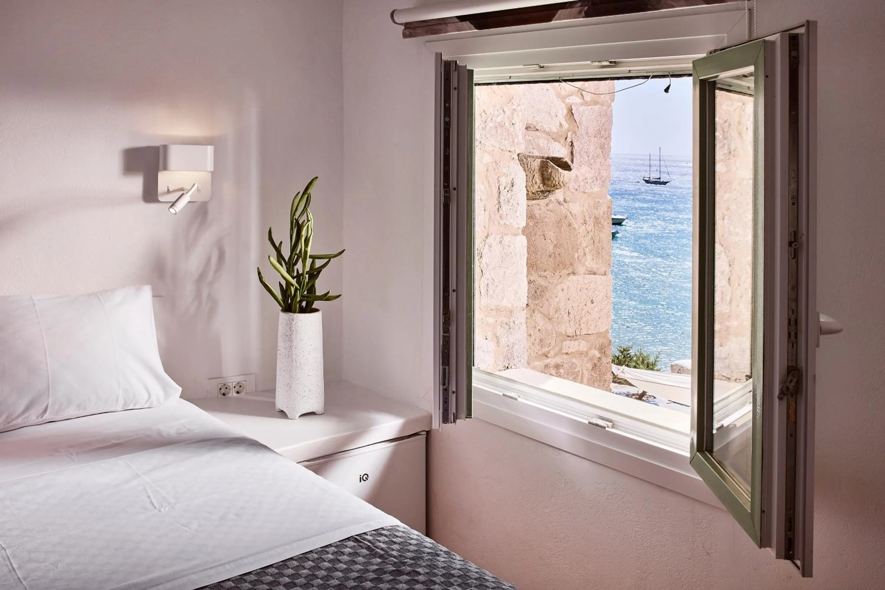 Sea view, Bed in Ninos Houses