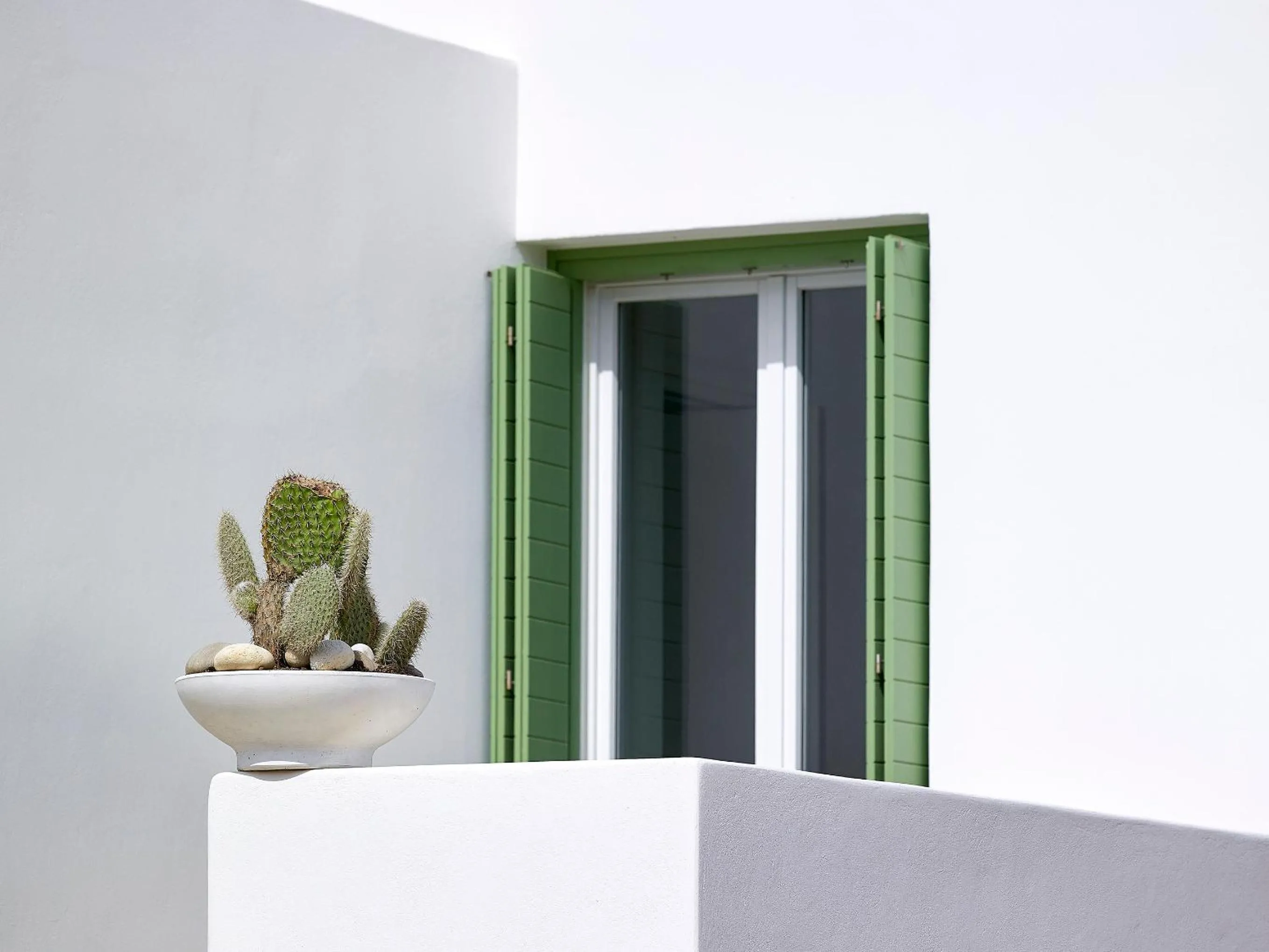 Facade/entrance in Ninos Houses