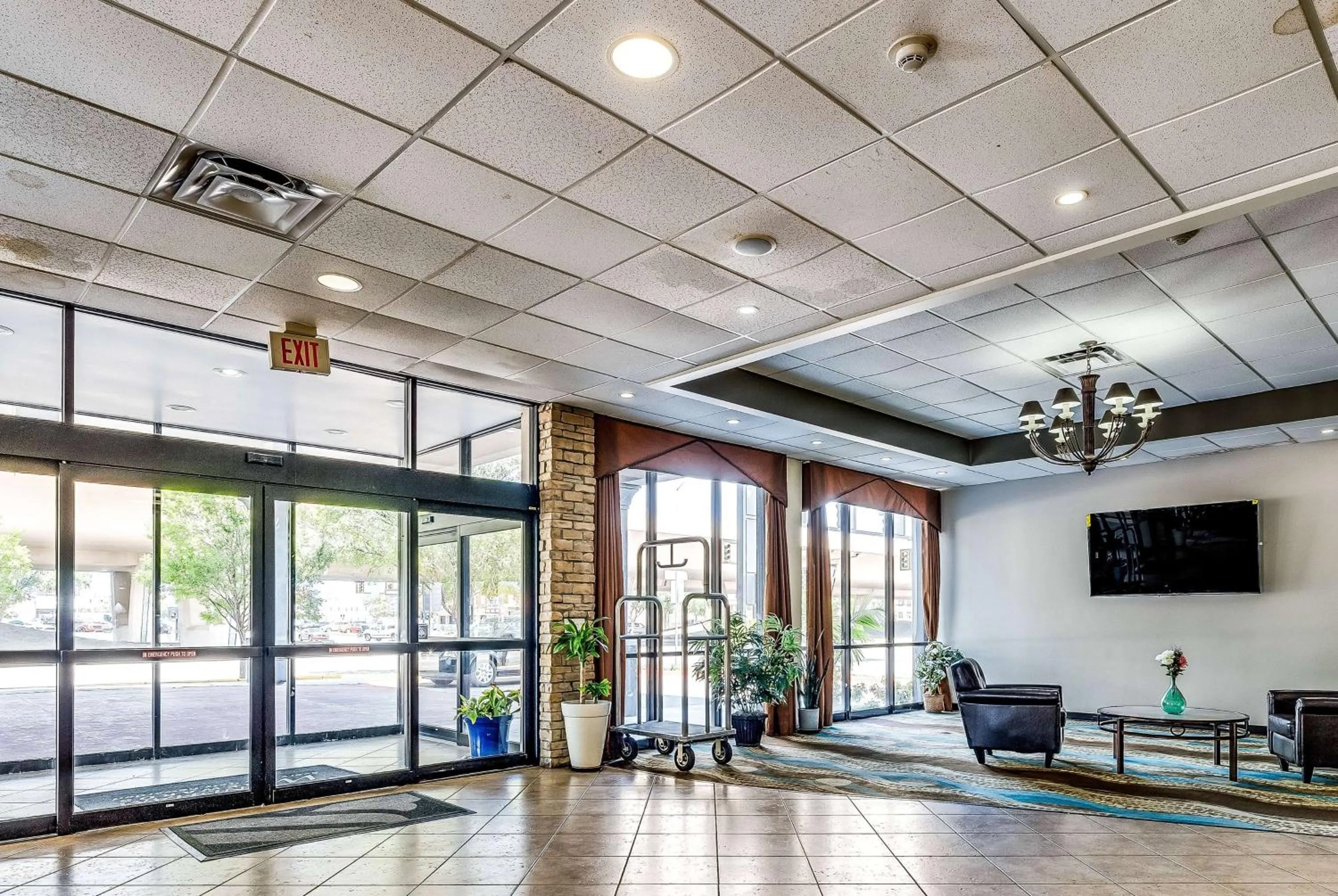 Lobby or reception in Wyndham Garden Wichita Downtown