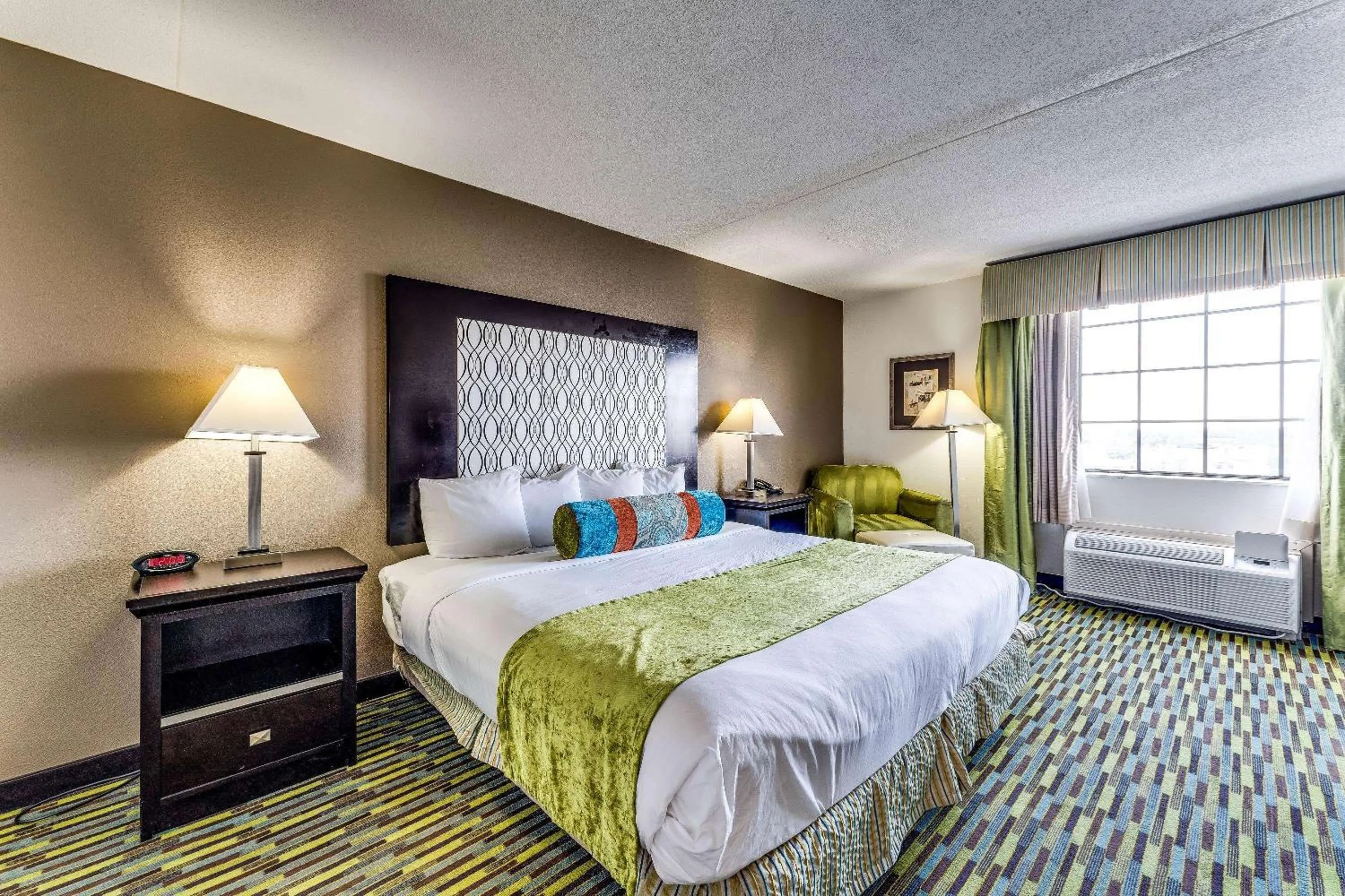 Photo of the whole room, Bed in Wyndham Garden Wichita Downtown
