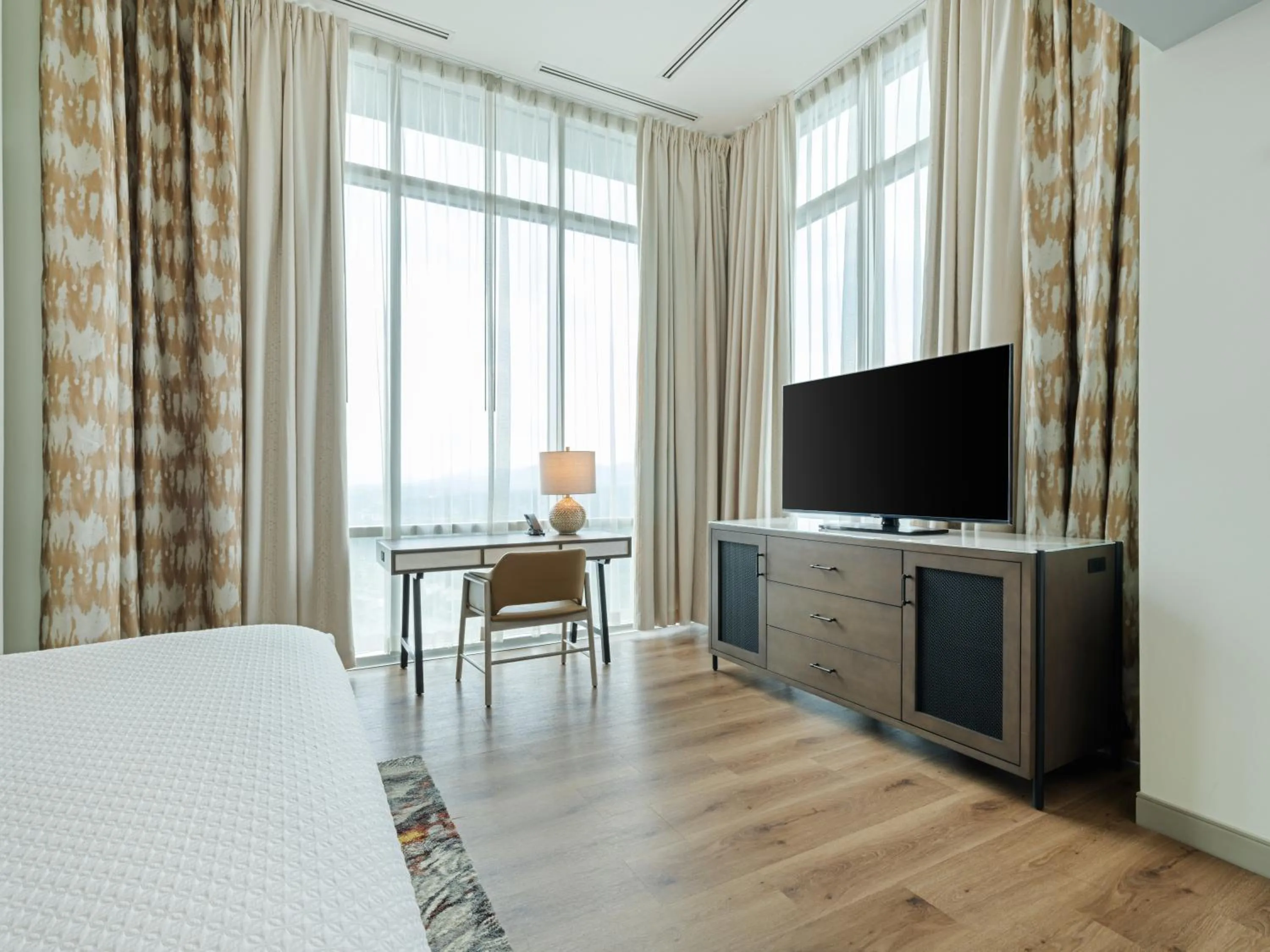 Bedroom, Bed in Hotel Indigo Asheville Downtown by IHG