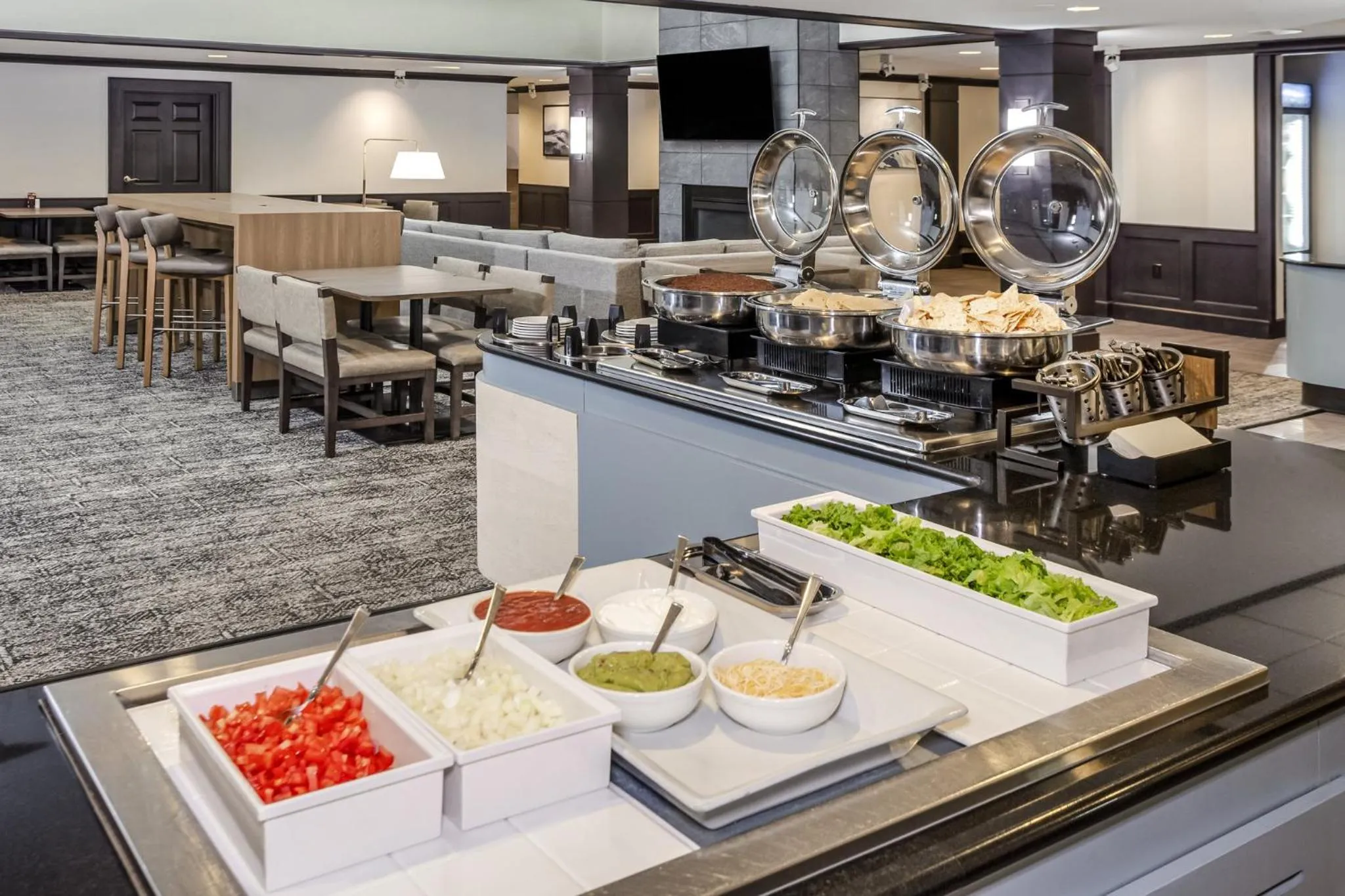 Restaurant/places to eat in Staybridge Suites Williamsville Buffalo by IHG