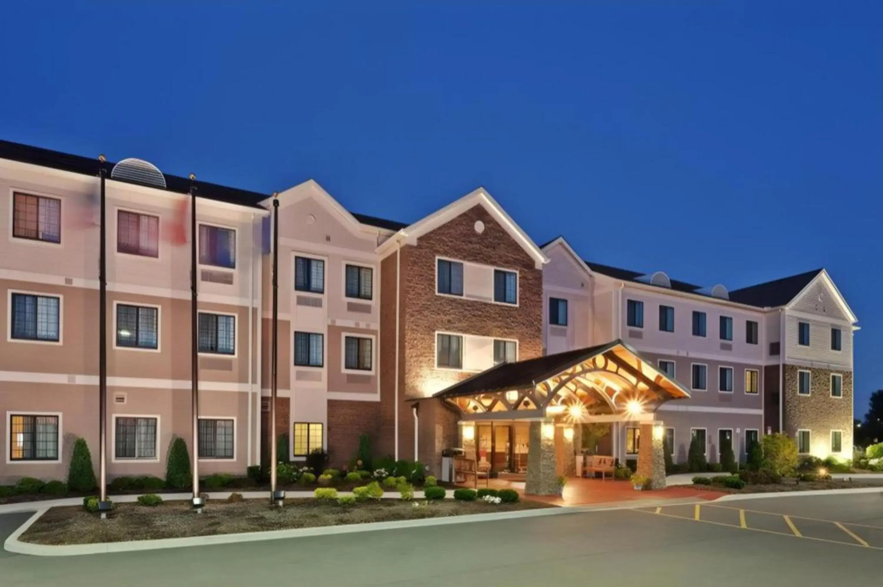 Property building in Staybridge Suites Williamsville Buffalo by IHG Property building in Staybridge Suites Williamsville Buffalo by IHG