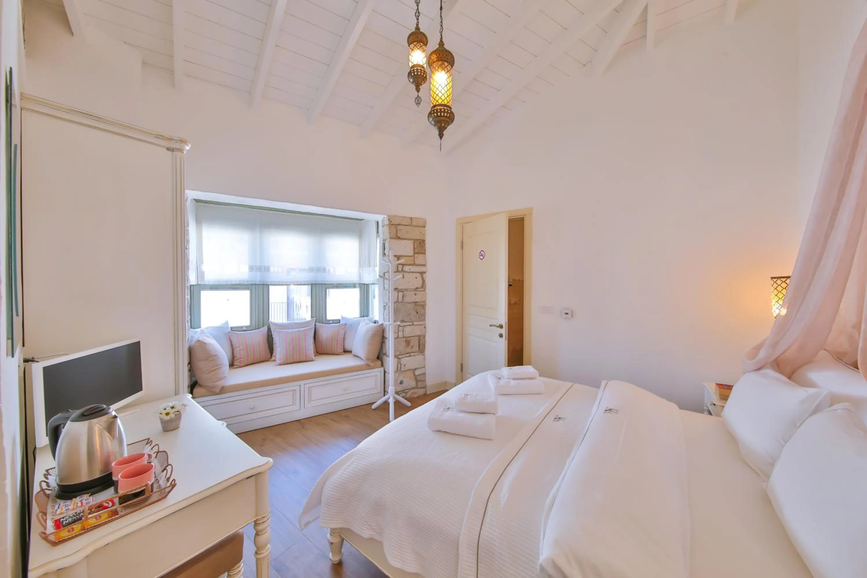 Photo of the whole room, Bed in Kose Konak Butik Hotel-Special