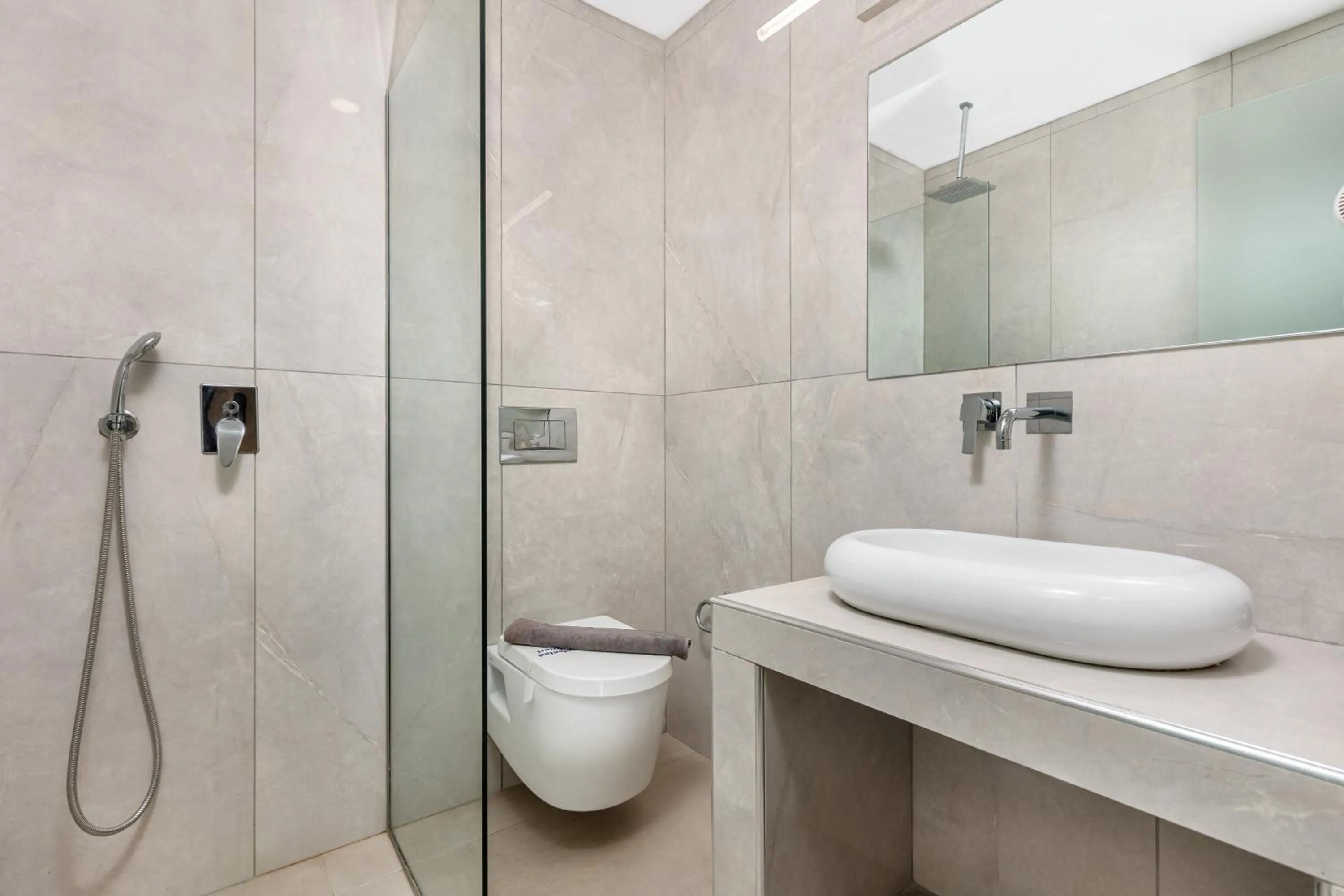 Shower in Esperia Hotel