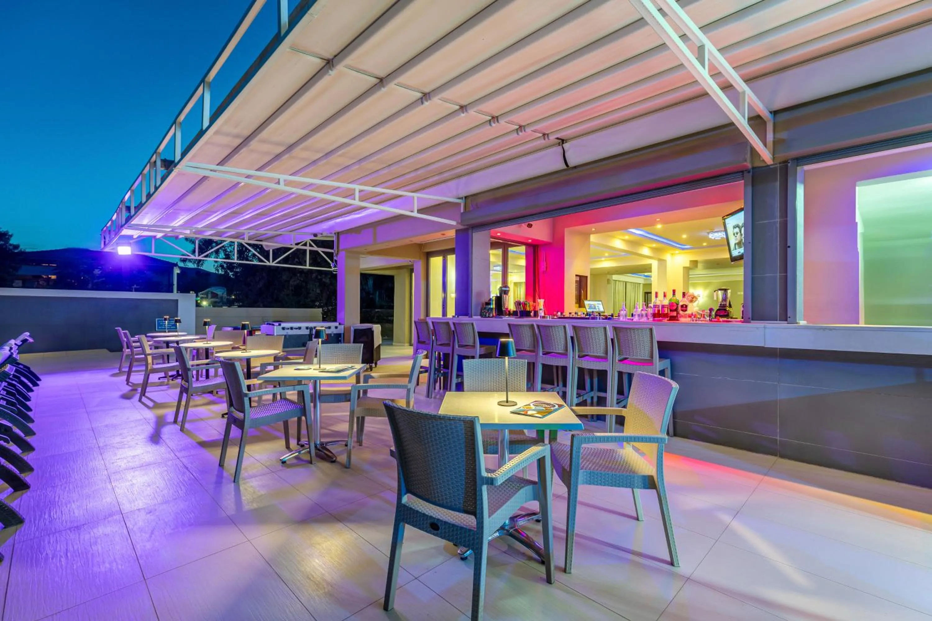 Restaurant/places to eat in Esperia Hotel