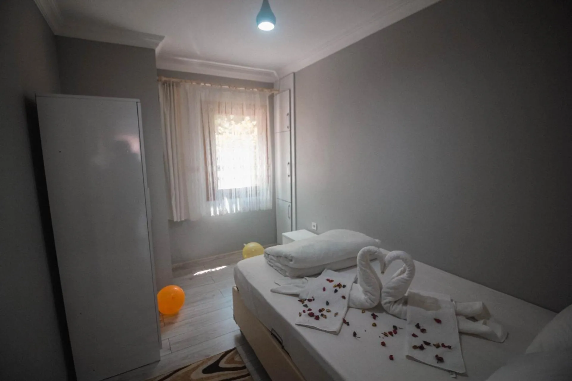Bed in Efulim Apart