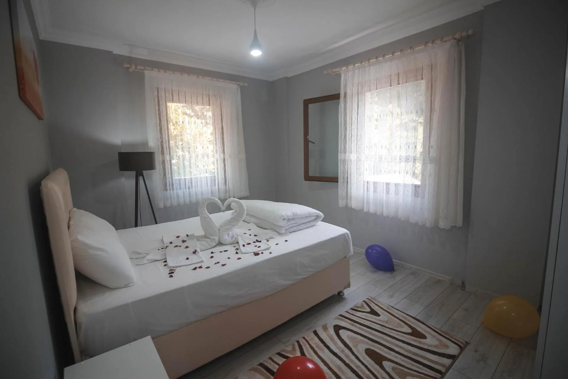 Bed in Efulim Apart