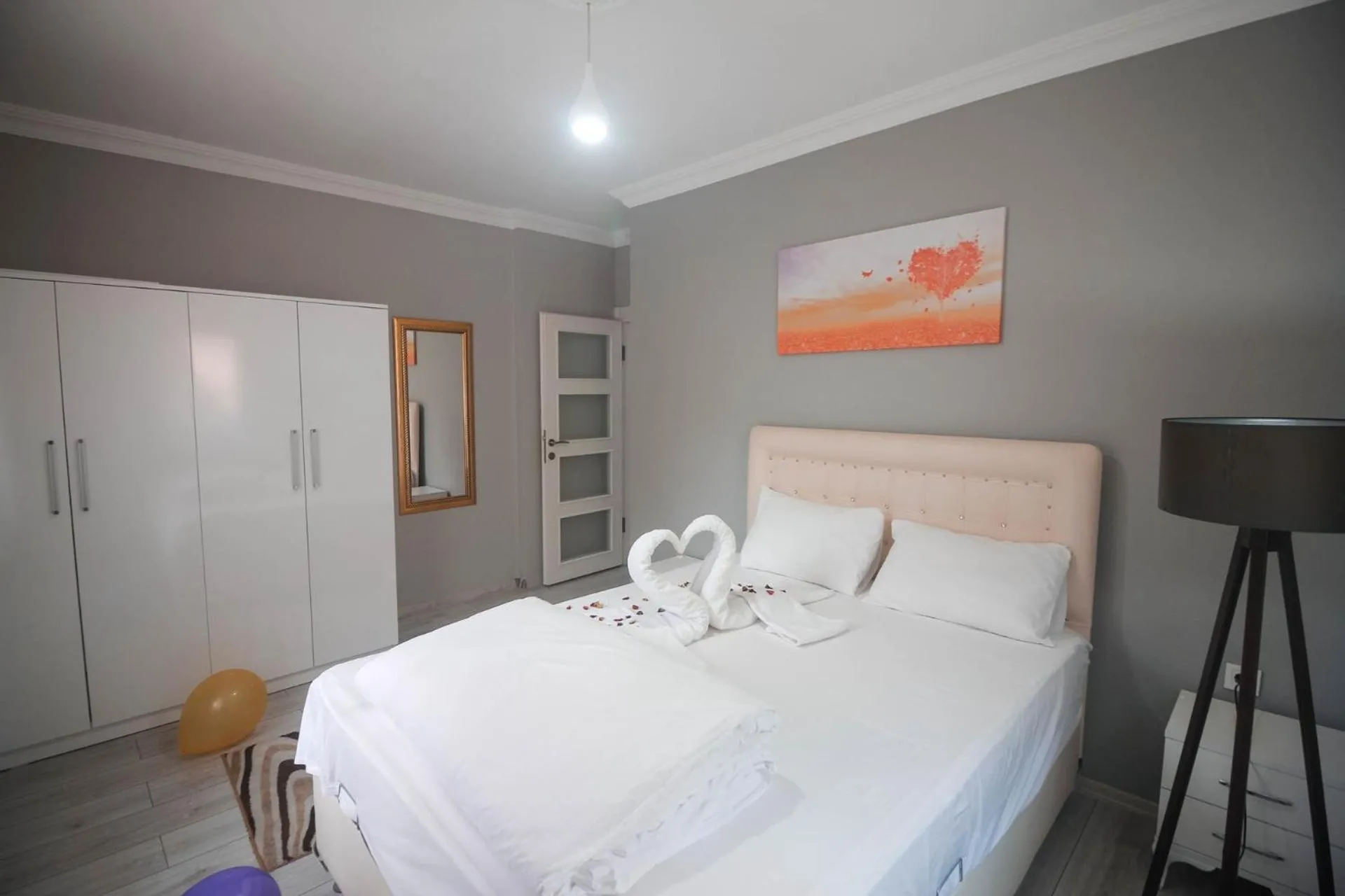 Bed in Efulim Apart