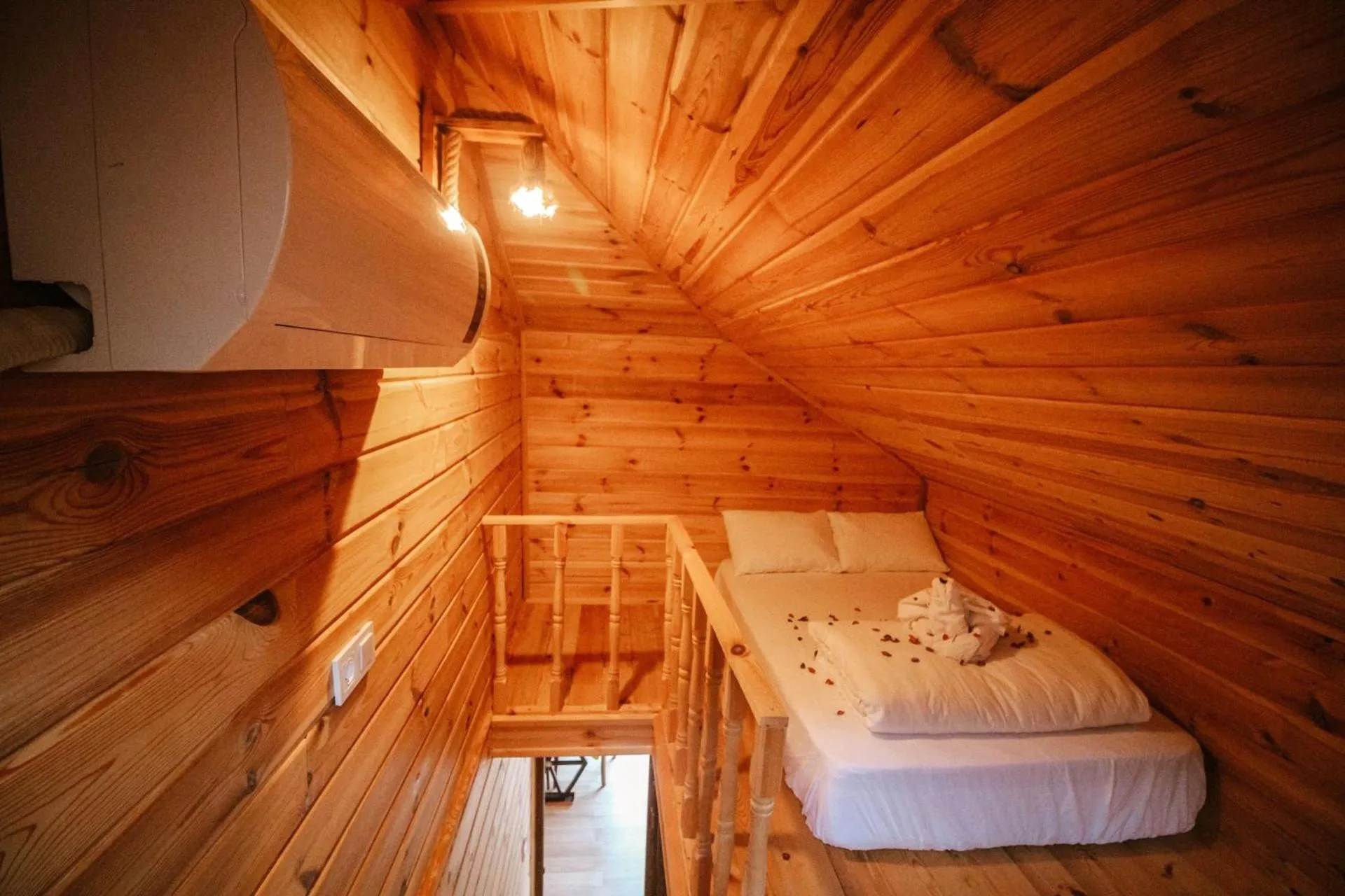 Bed in Efulim Apart